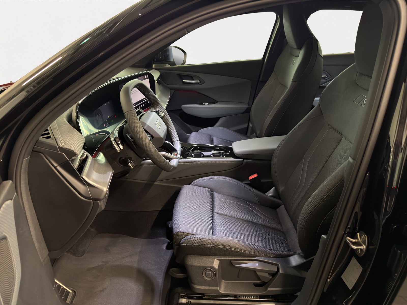 AUDI Q3 Sportback TFSI quattro 150 kW S tr 204PS-image-4
