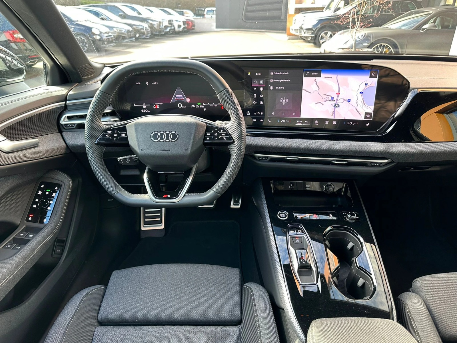 AUDI A5 Avant 2.0 TFSI S-Tronic S-Line ** NEUSTES MODELL**-image-12