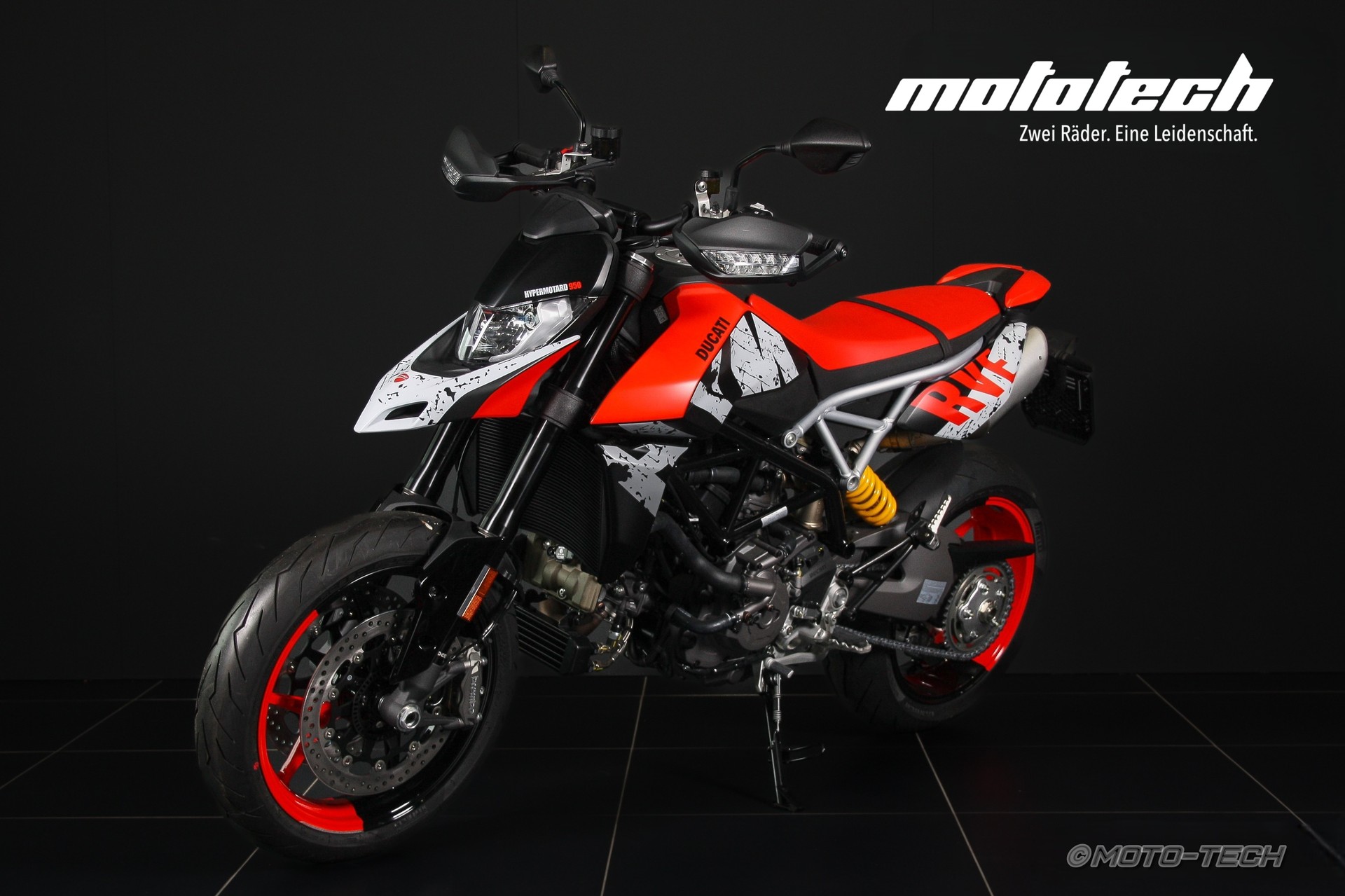 DUCATI Hypermotard 950 RVE (35kW) / 4 JAHRE-image-6