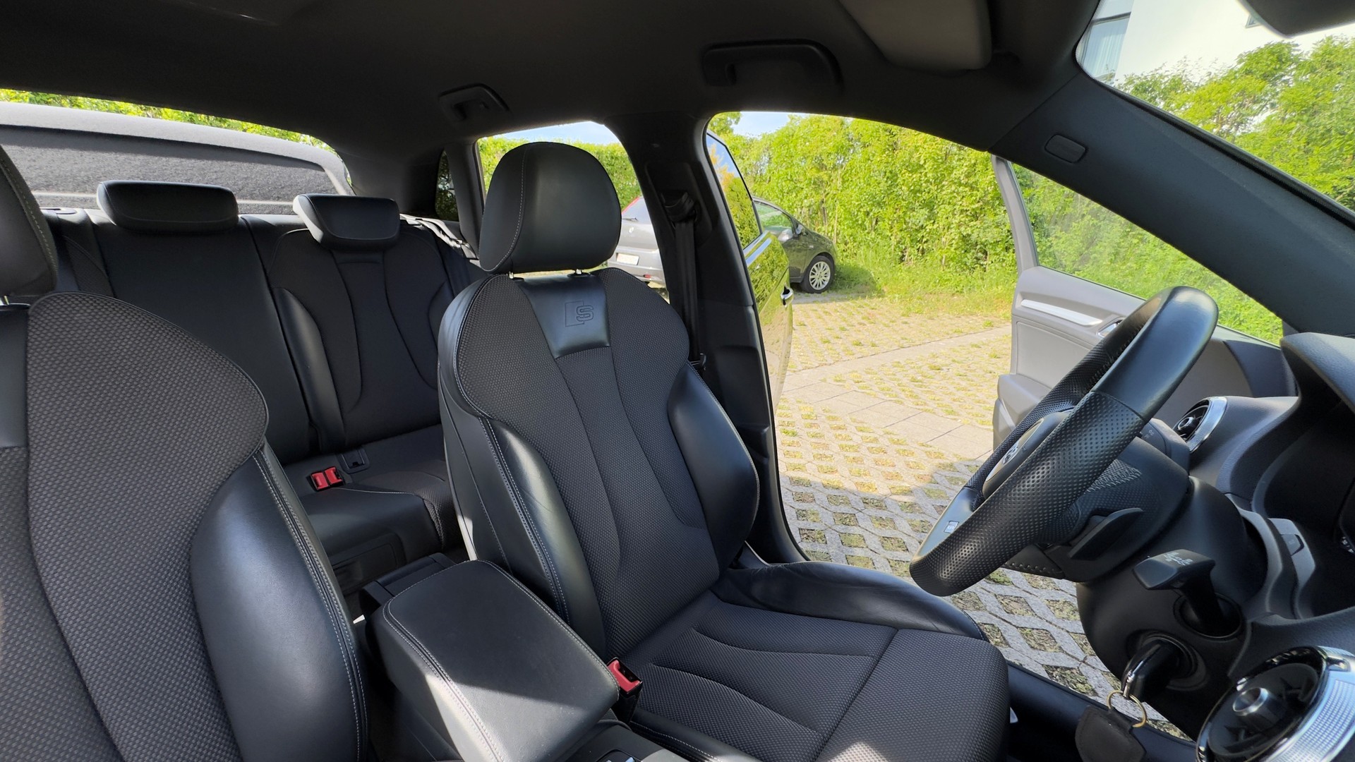 AUDI 1.5 35 TFSI Sport S-Tronic-image-5