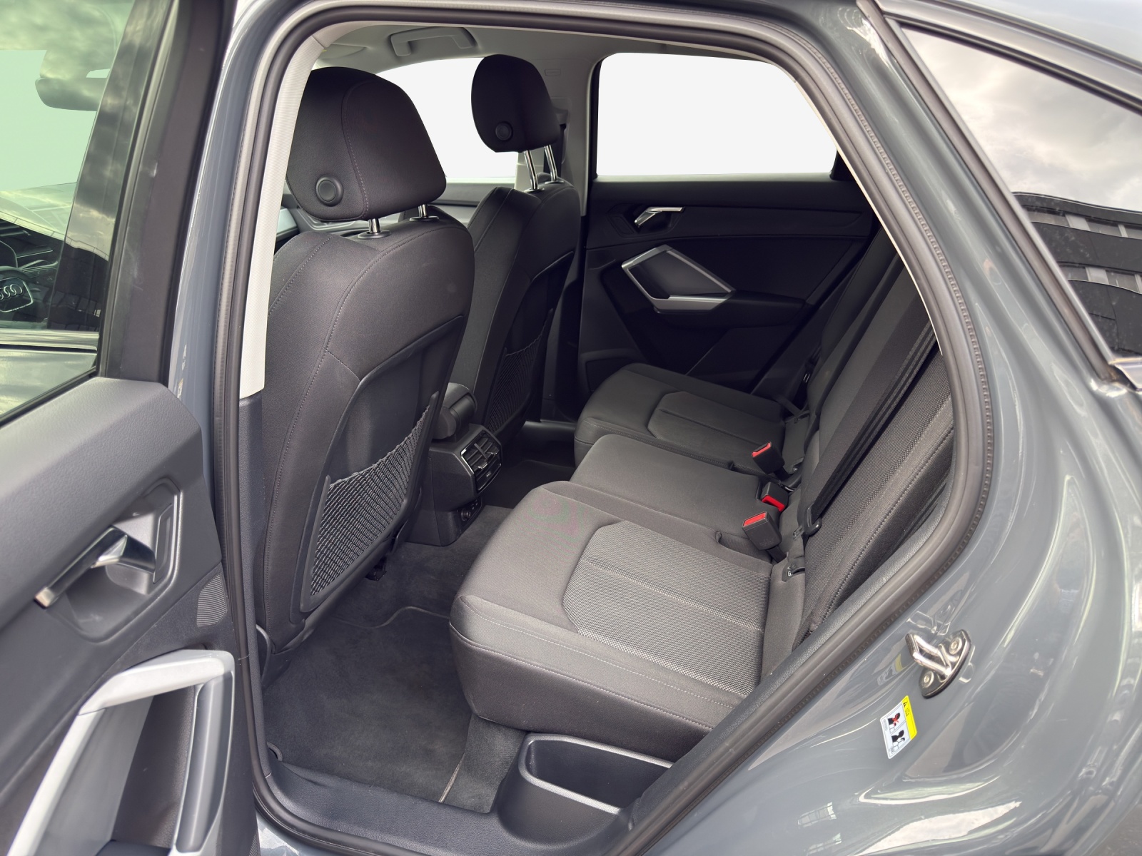 AUDI Q3 Sportback 35 TFSI Attraction S-tronic-image-11