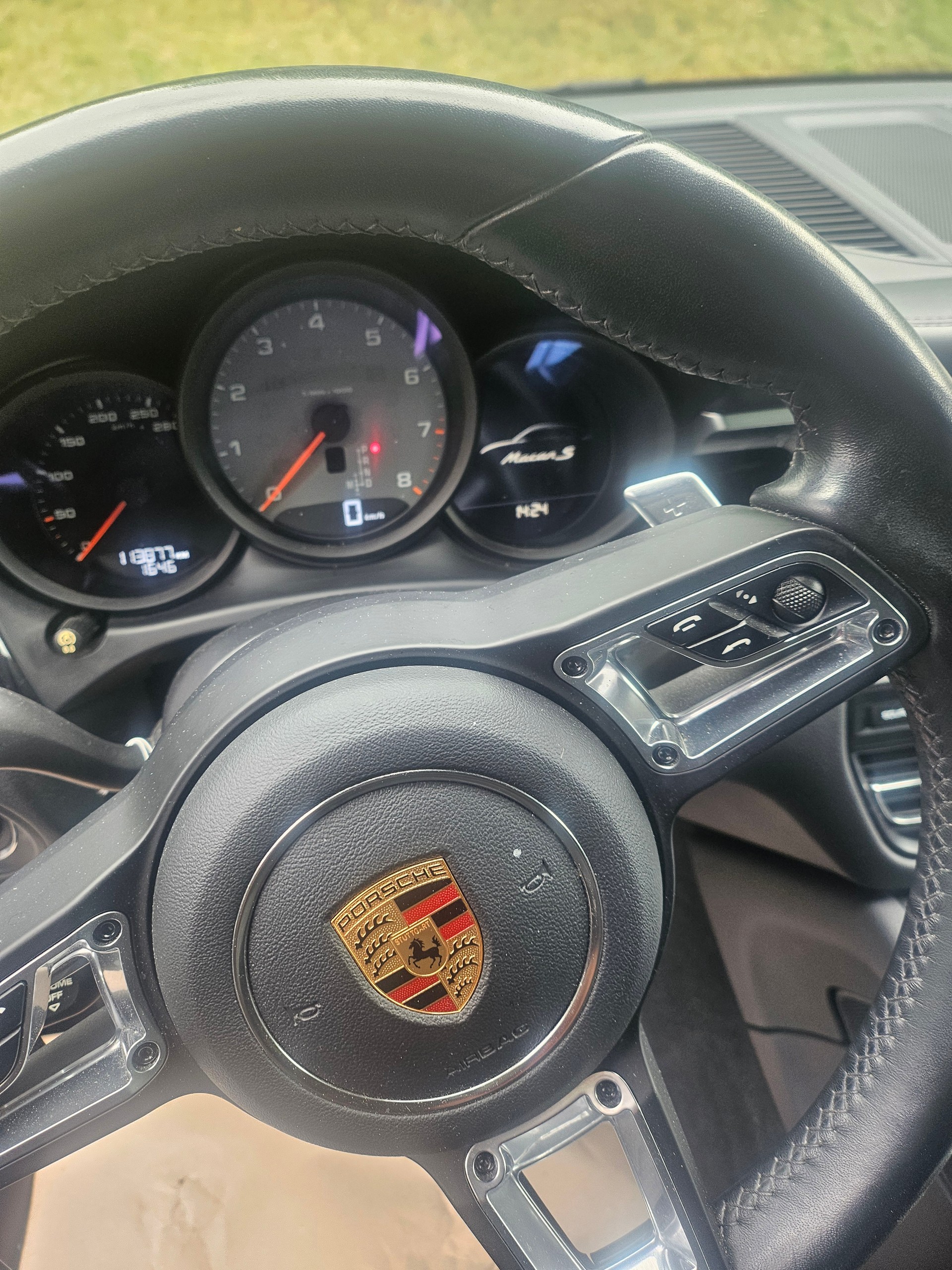 PORSCHE Macan S PDK-image-6
