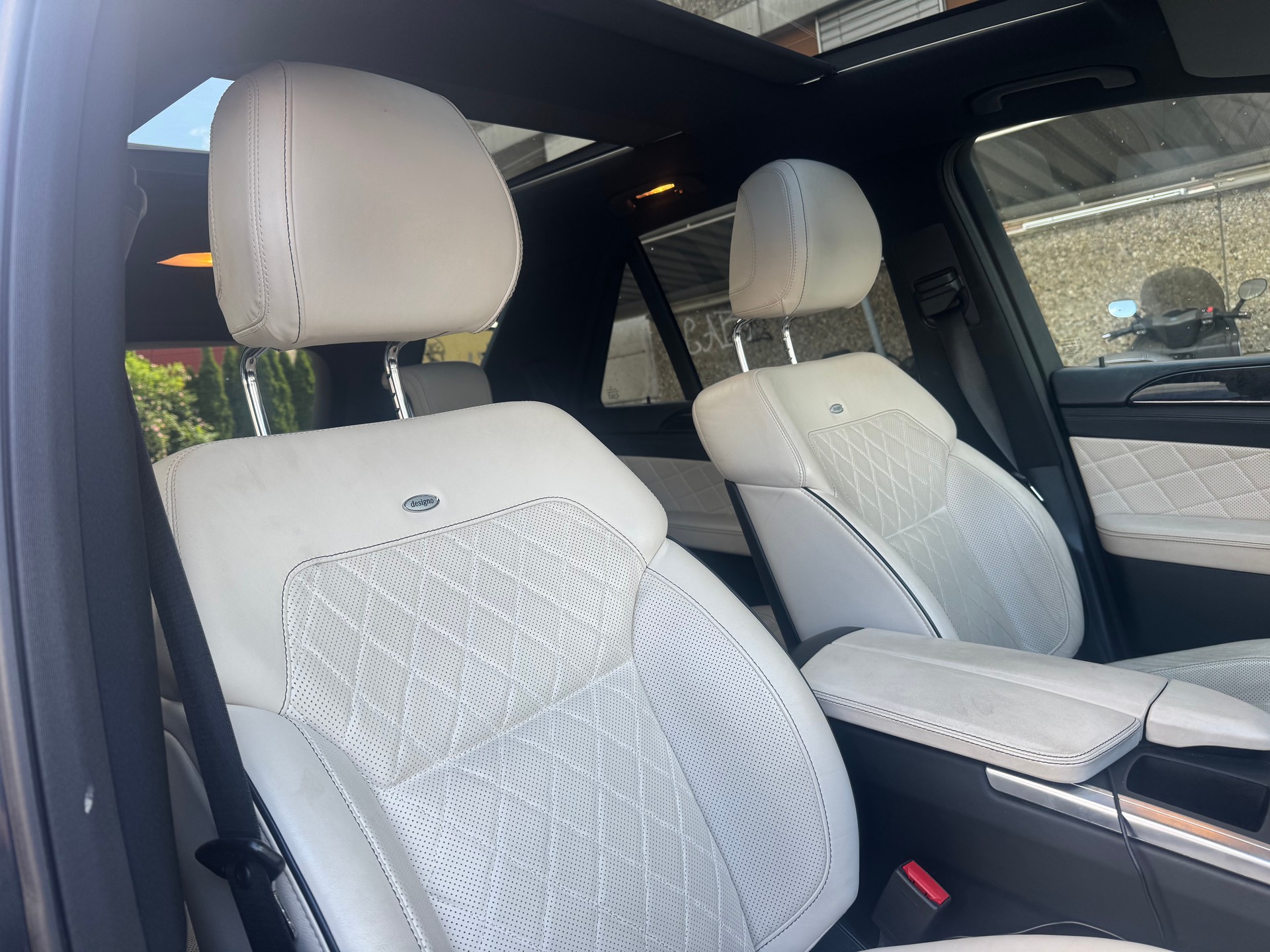MERCEDES-BENZ ML 350 BlueTEC 4Matic 7G-Tronic-image-7