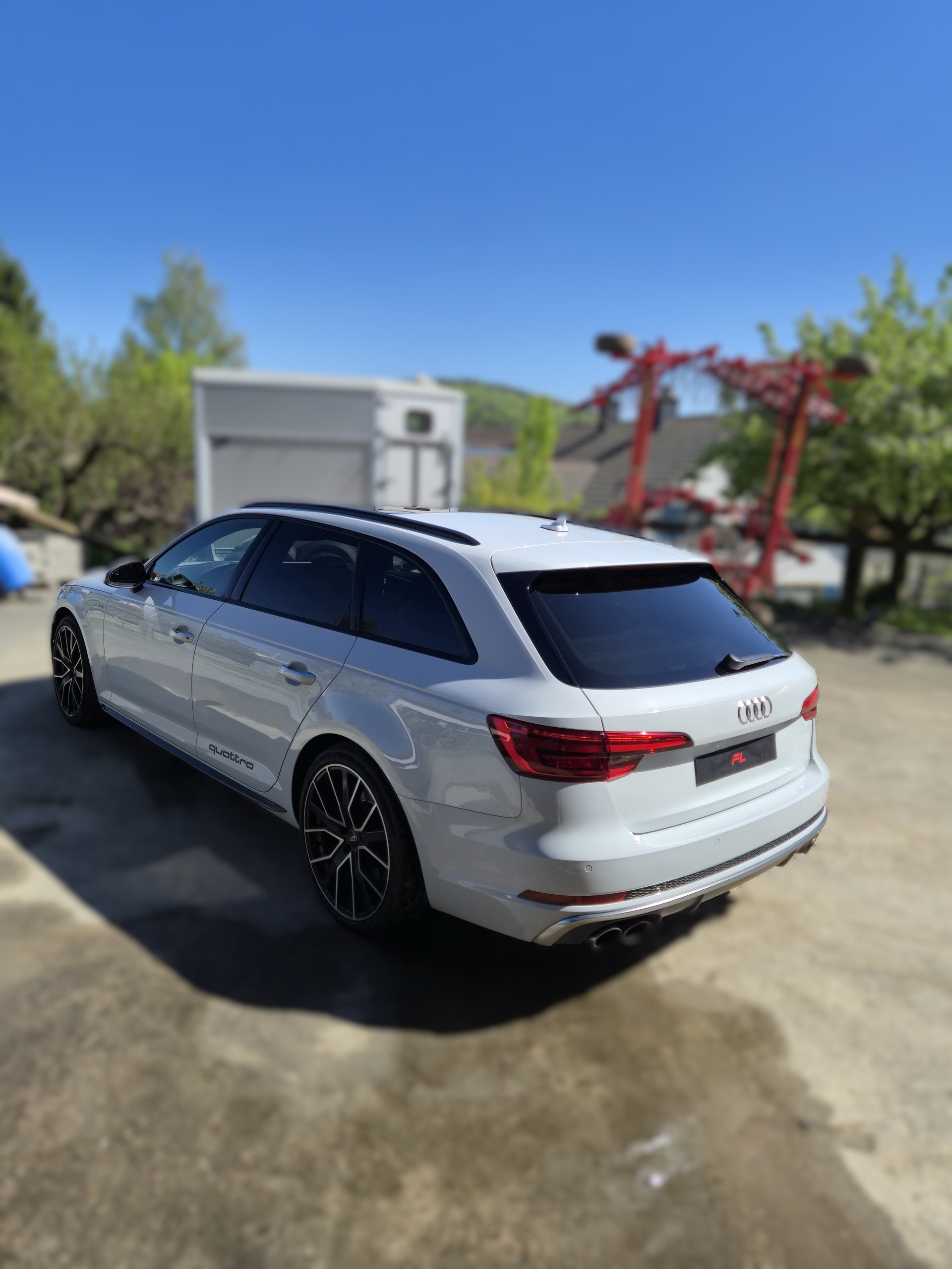 AUDI 3.0 V6 TFSI quattro S-Tronic-image-3