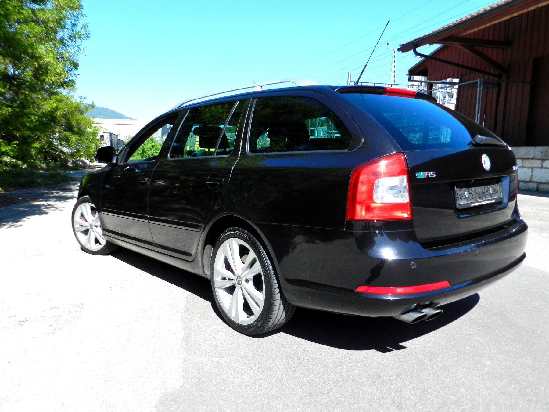 SKODA Octavia Combi 2.0 TDI RS-image-3
