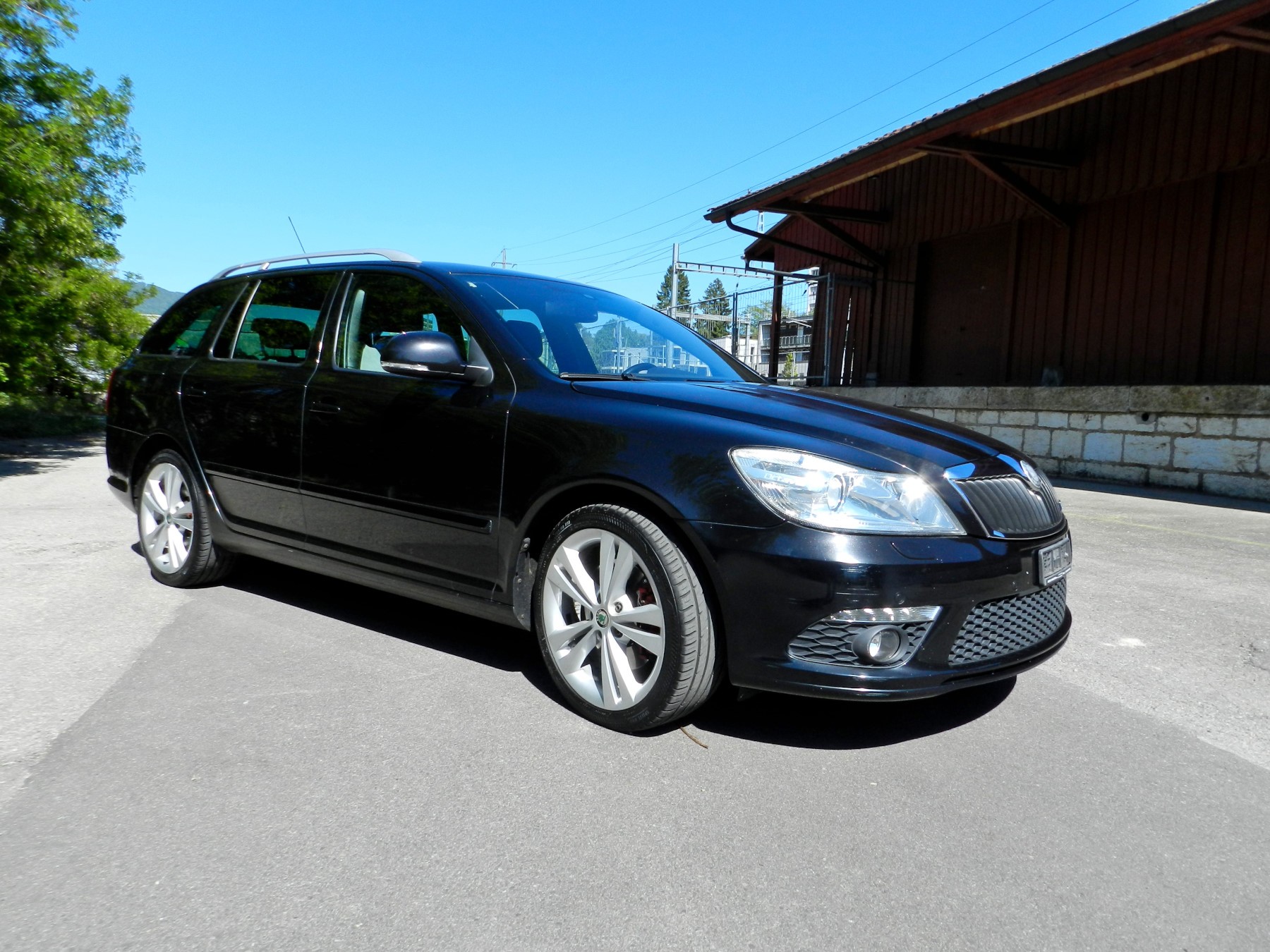 SKODA Octavia Combi 2.0 TDI RS-image-1