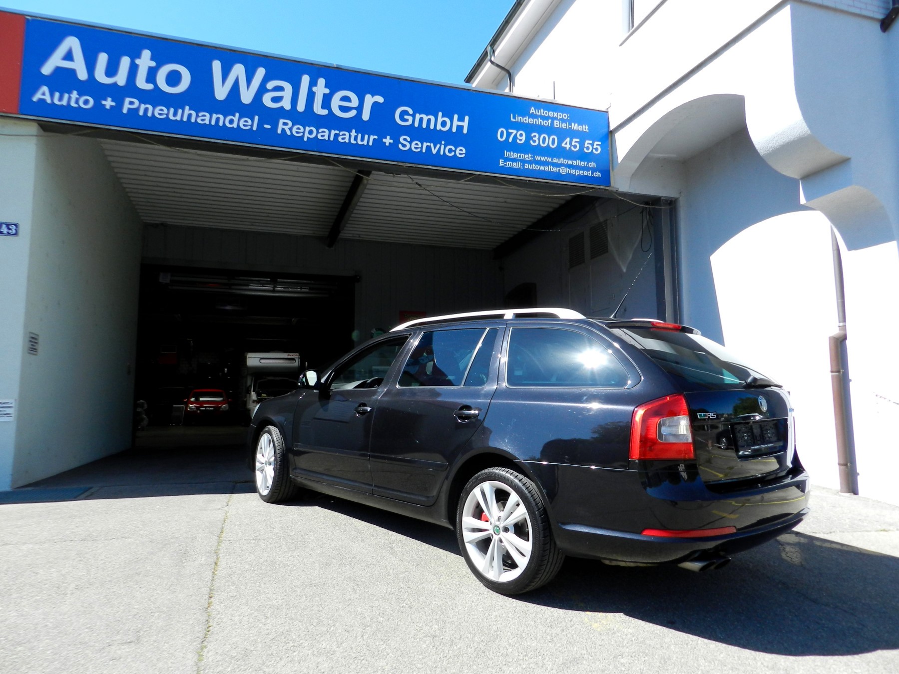 SKODA Octavia Combi 2.0 TDI RS-image-6