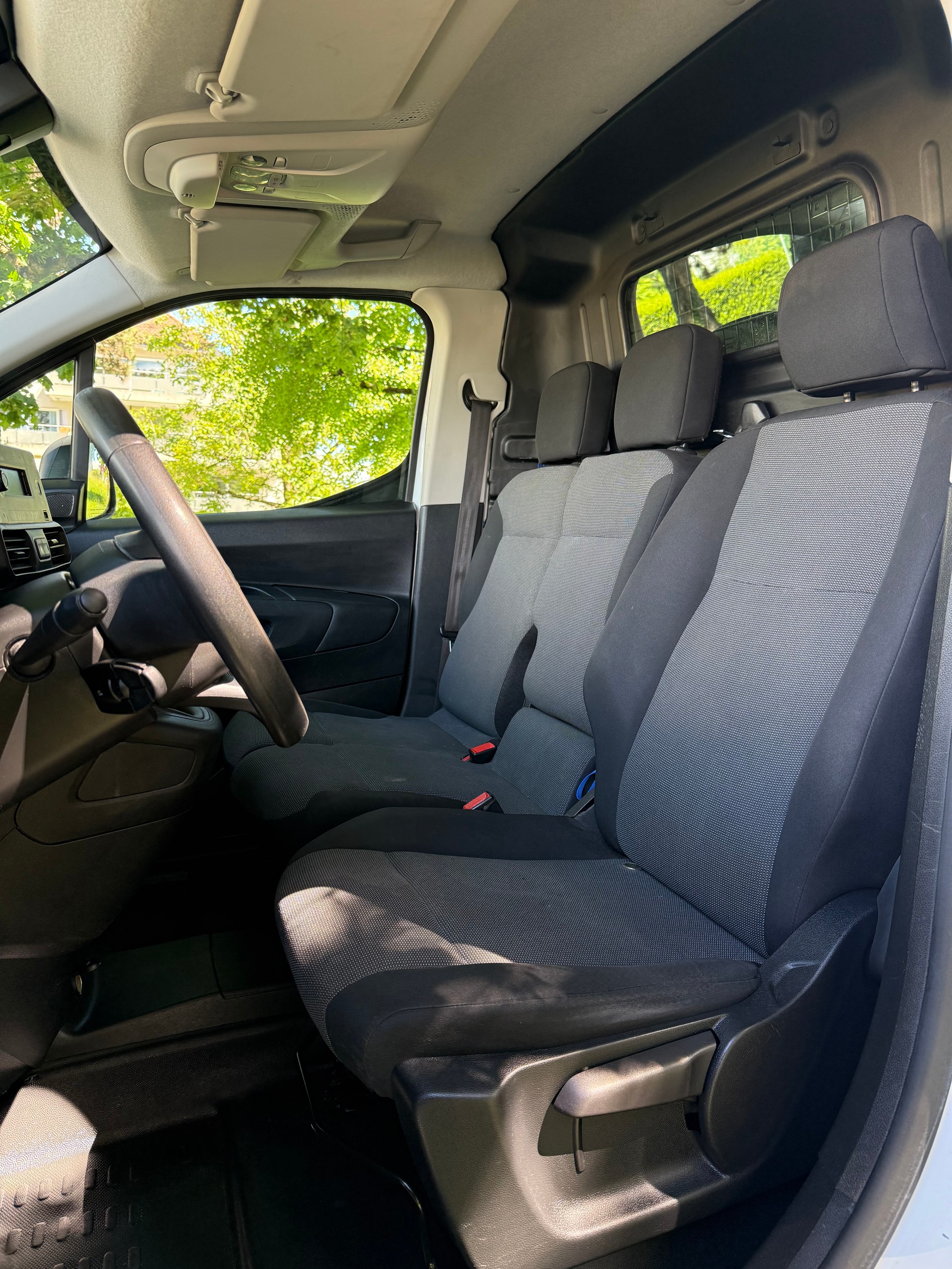CITROEN Berlingo Van 1.6 Blue HDi 100 s/s Worker Long 1000kg-image-8