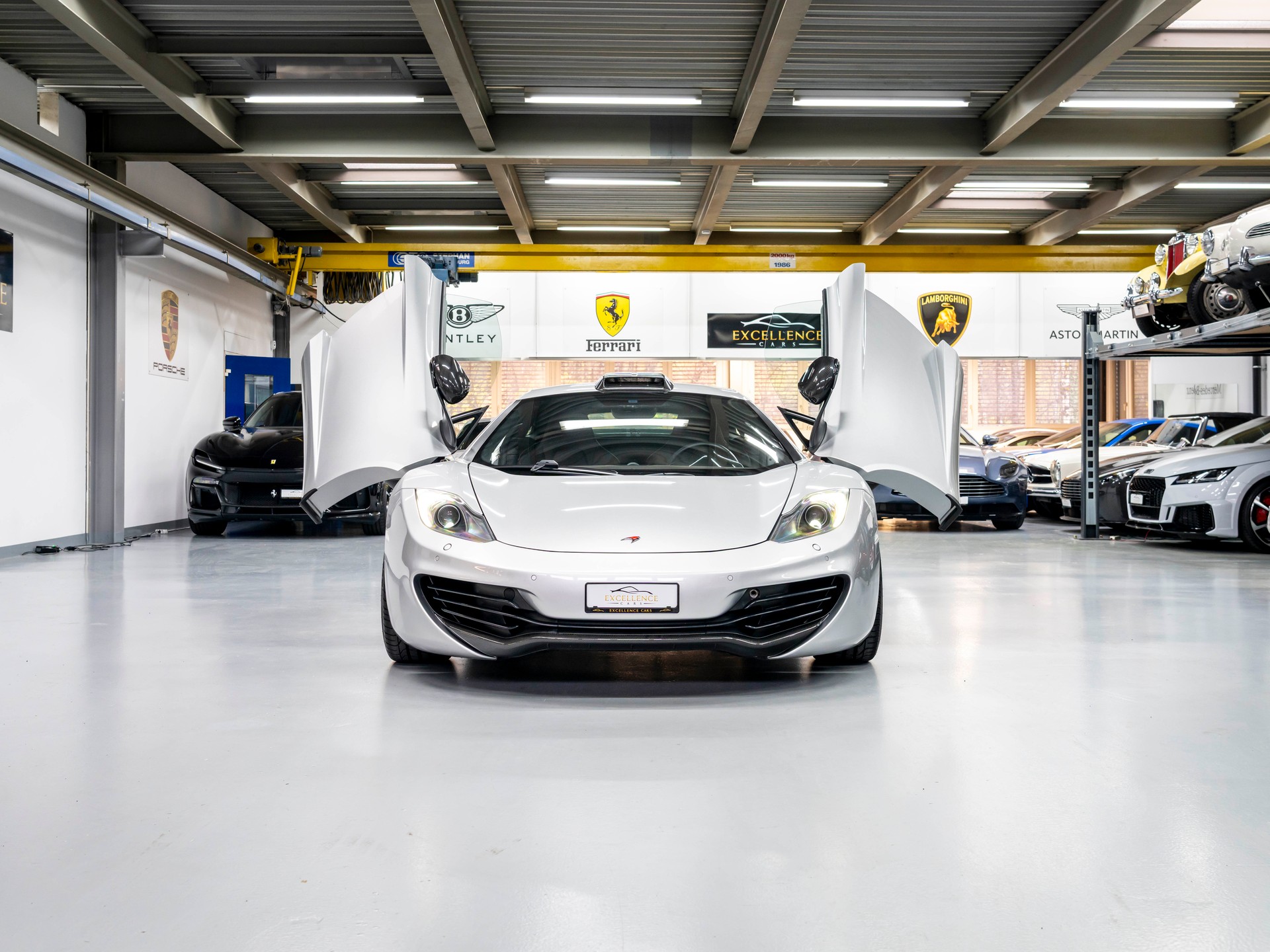 McLAREN MP4-12C Coupé 3.8 V8 SSG-image-11