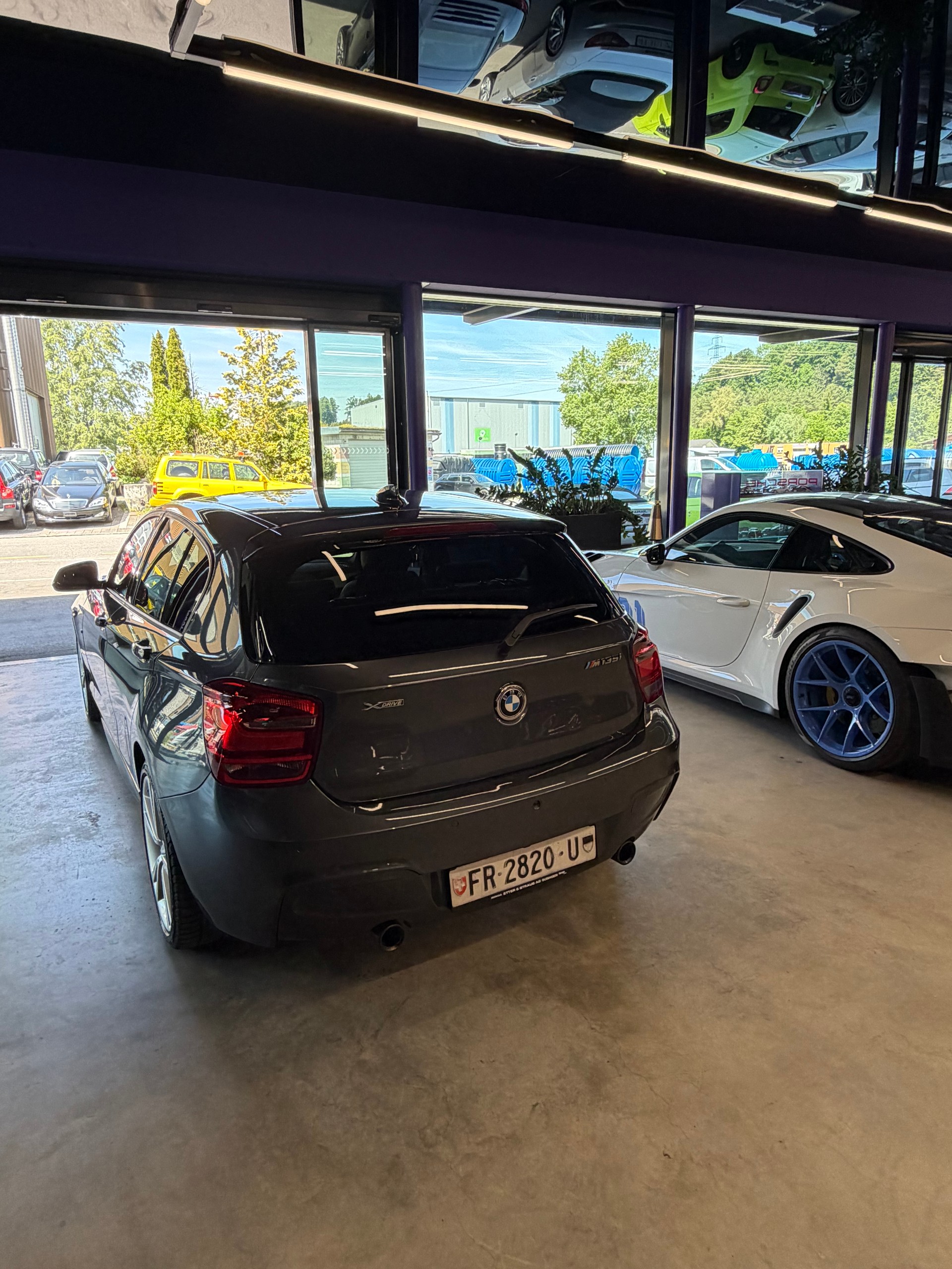 BMW M135i xDrive Steptronic-image-5