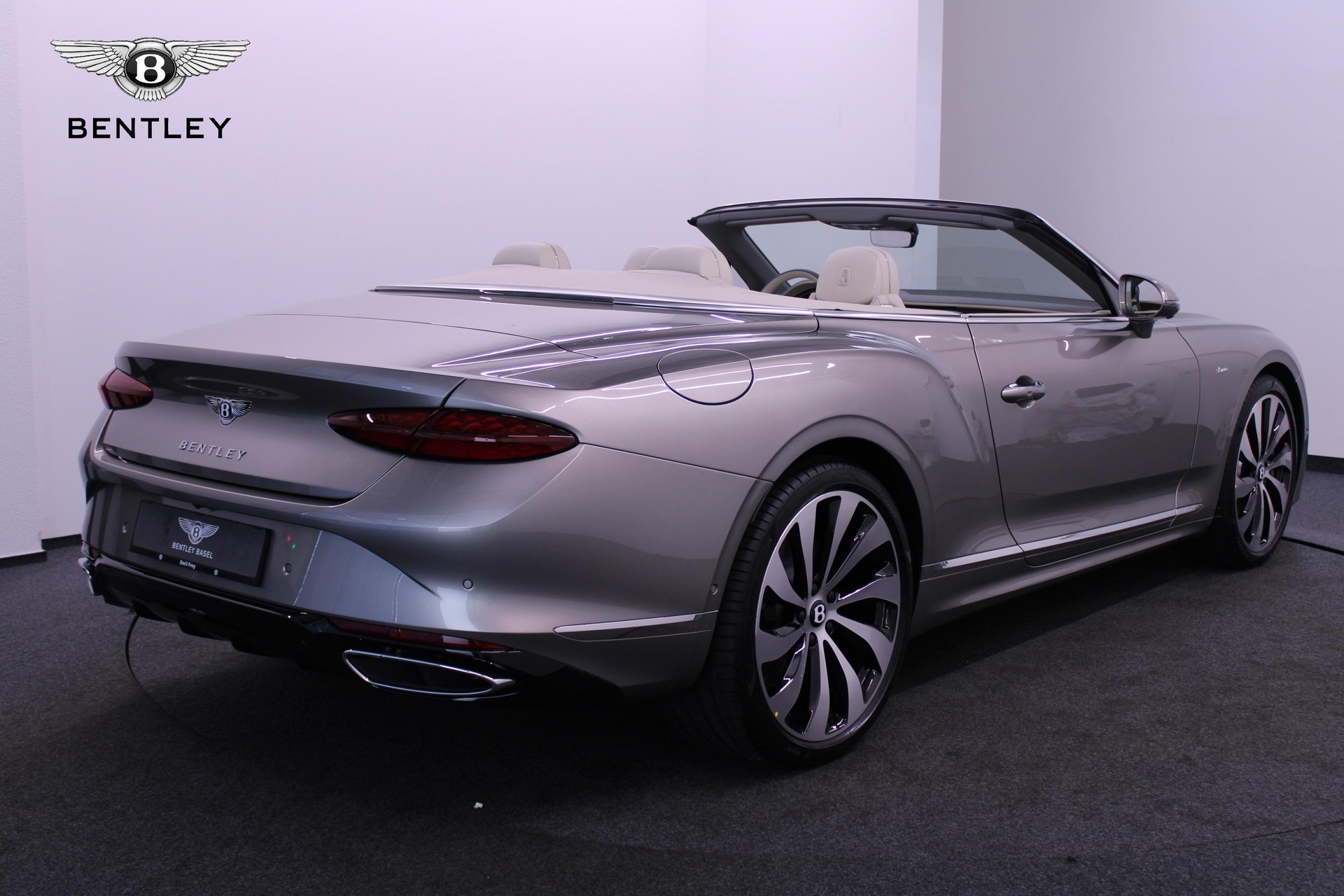 BENTLEY Continental GTC 4.0 V8 Hybrid Azure-image-5