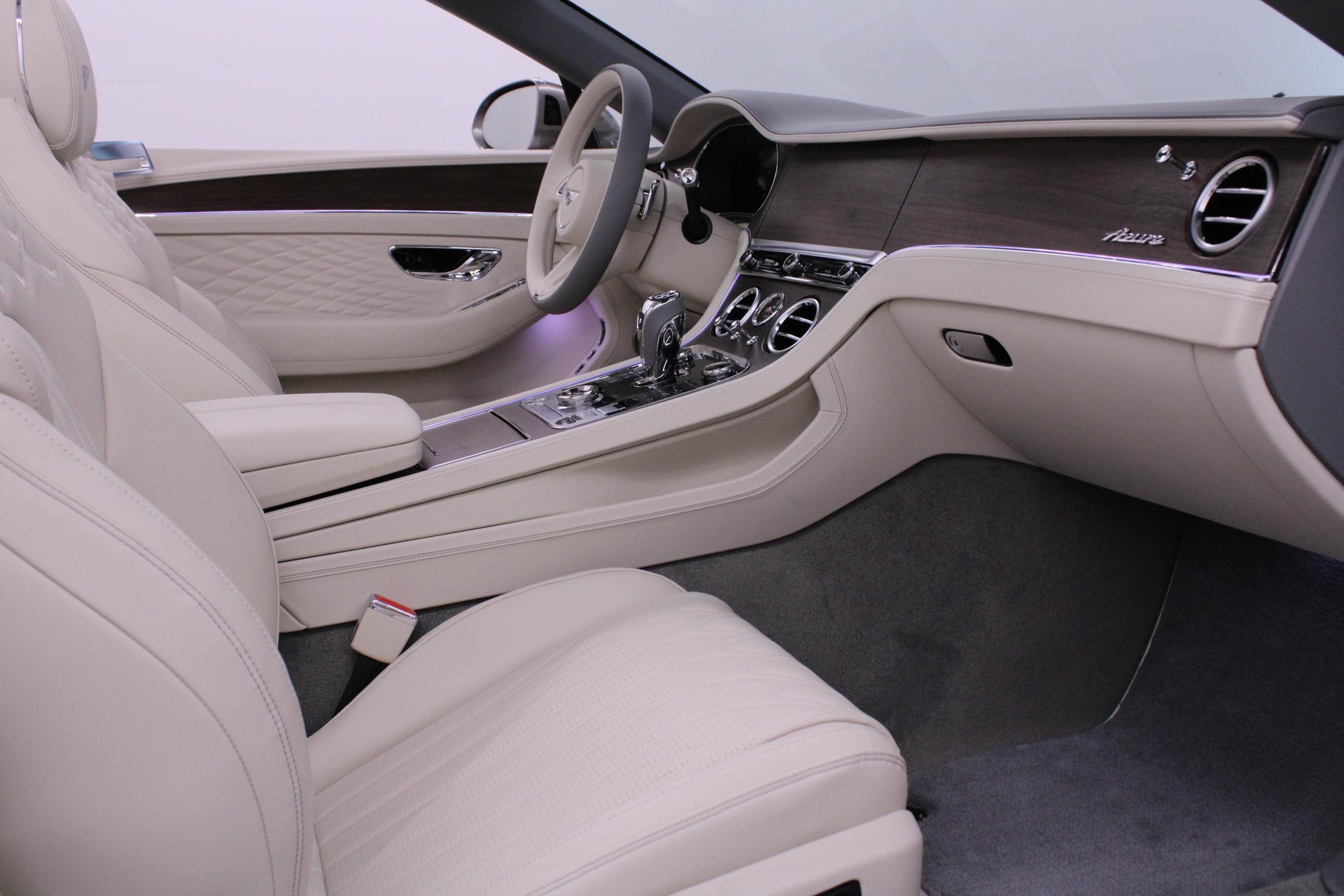 BENTLEY Continental GTC 4.0 V8 Hybrid Azure-image-18