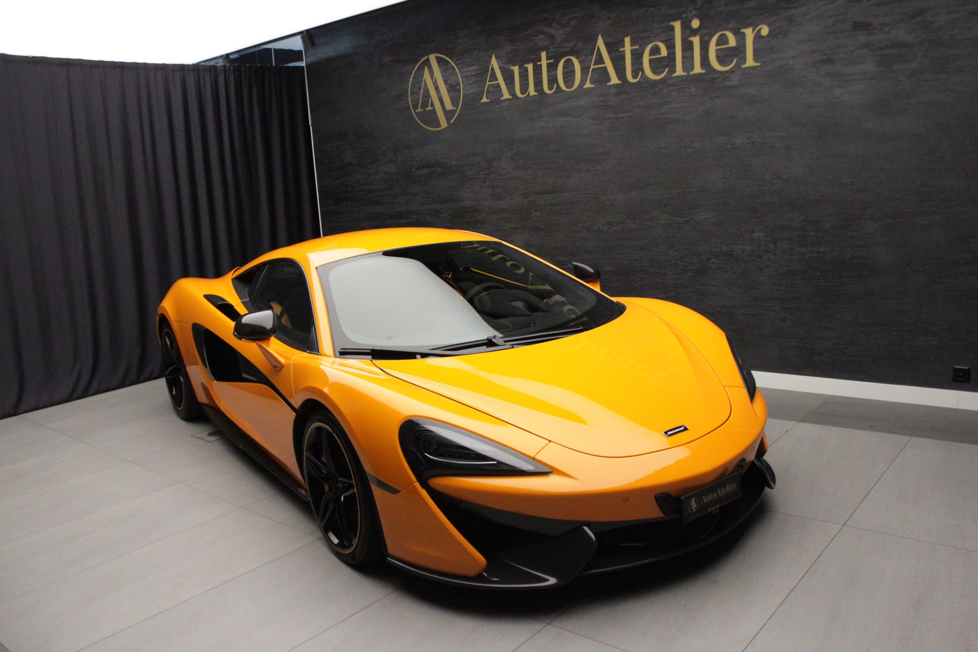 McLAREN 570S Coupé 3.8 V8 SSG-showroom-element-1