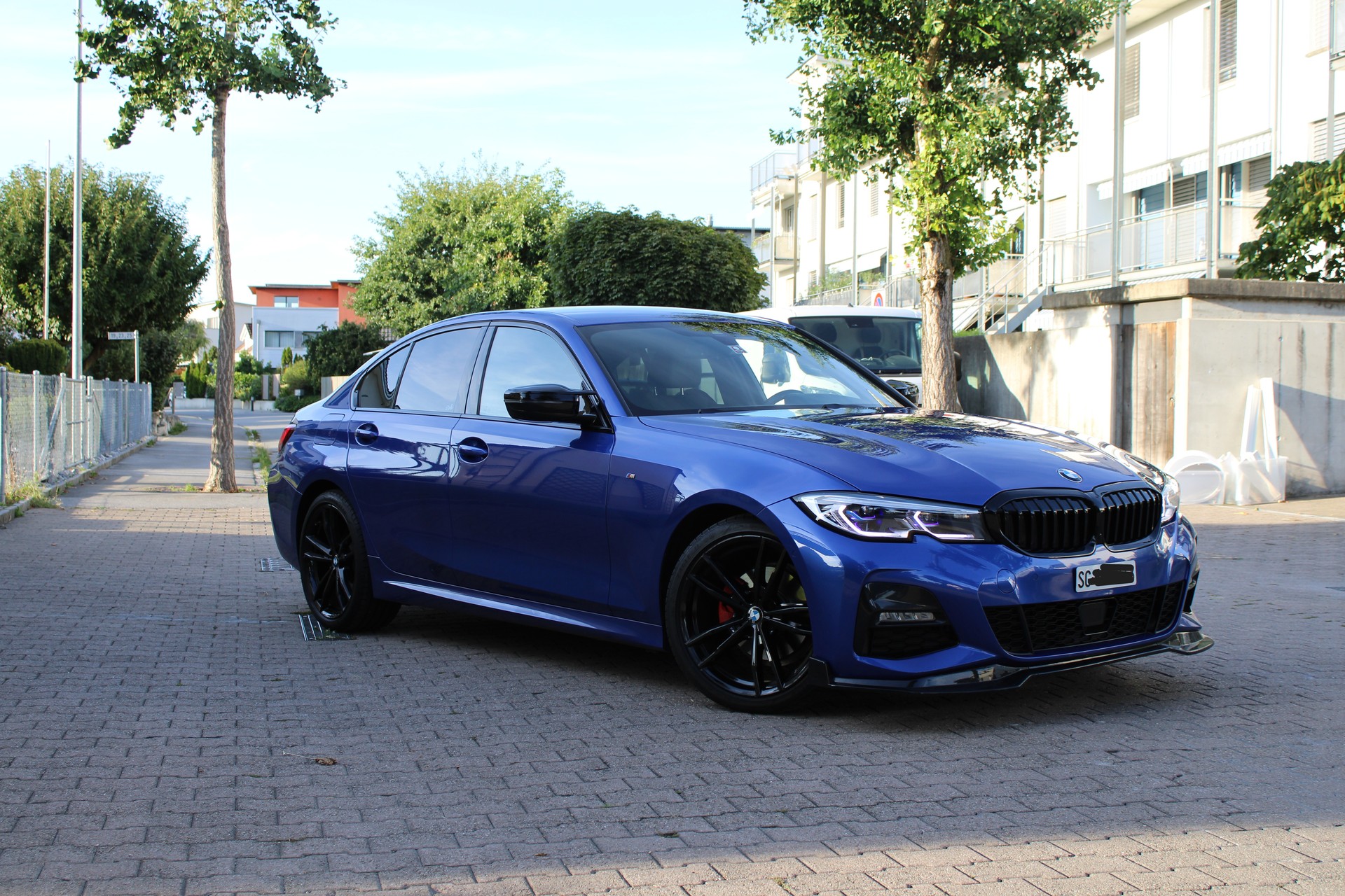 BMW 320d xDrive M Sport-image-1