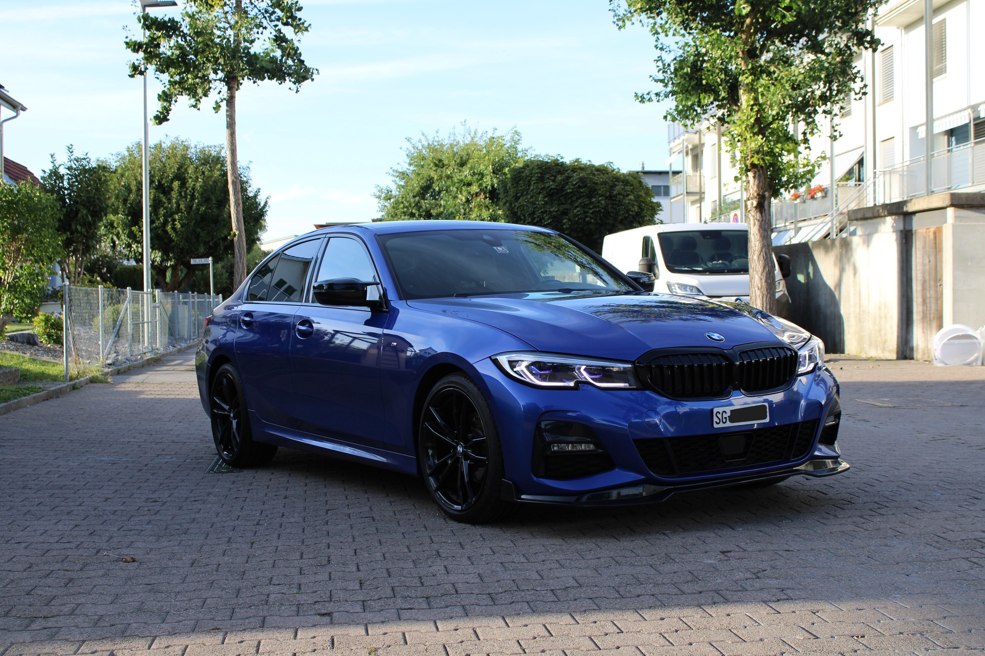 BMW 320d xDrive M Sport-image-0