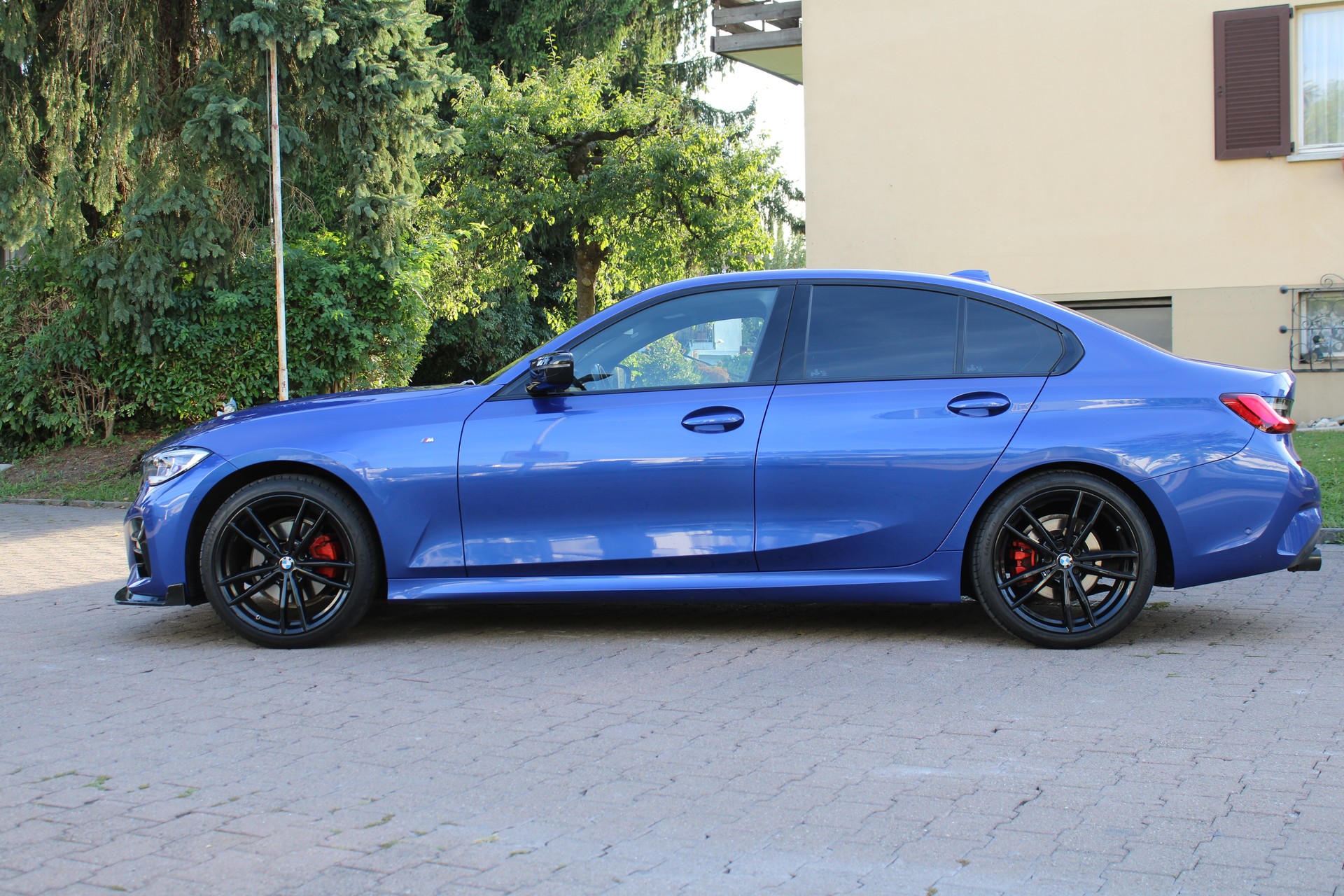 BMW 320d xDrive M Sport-image-3