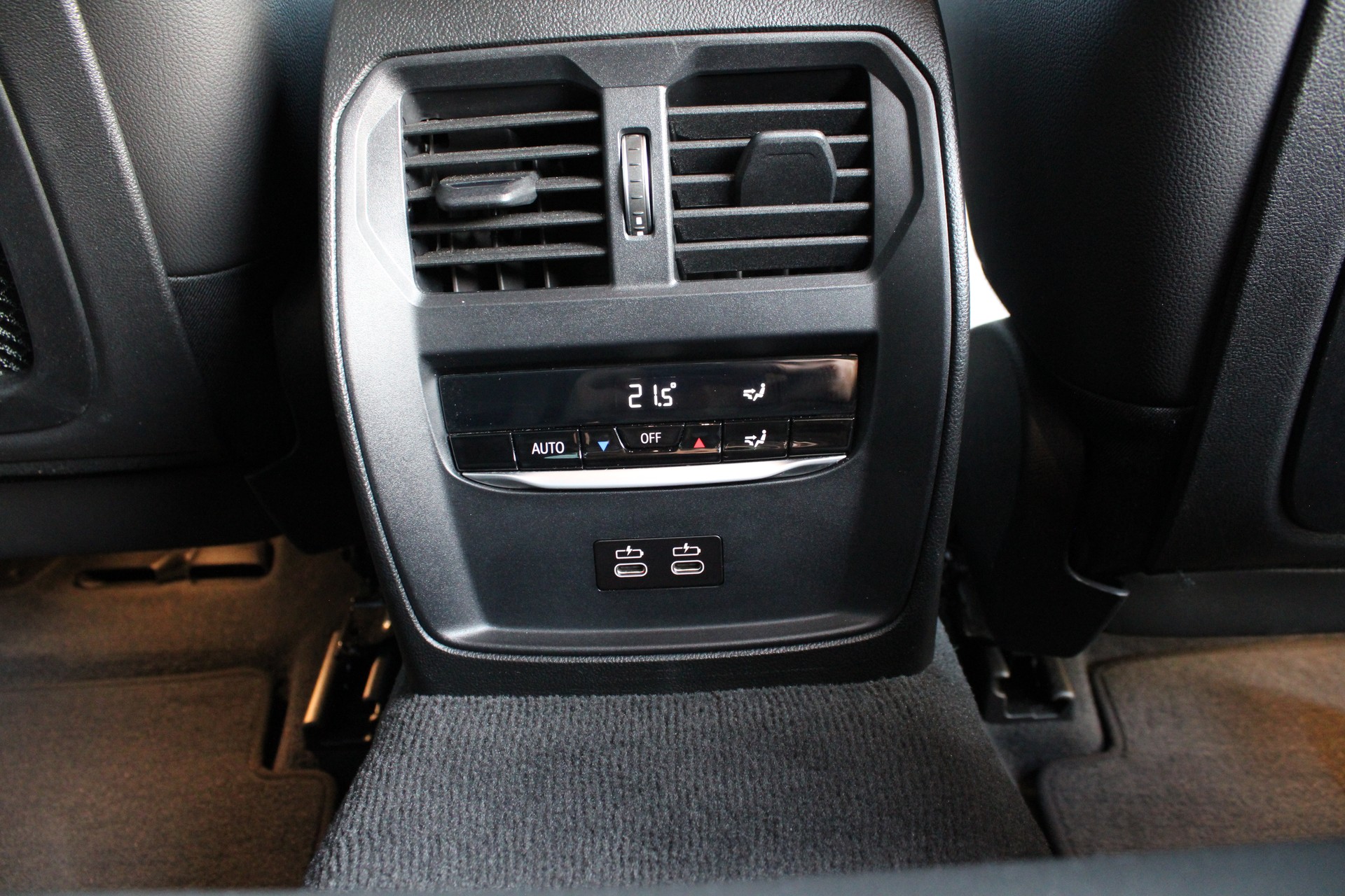 BMW 320d xDrive M Sport-image-11