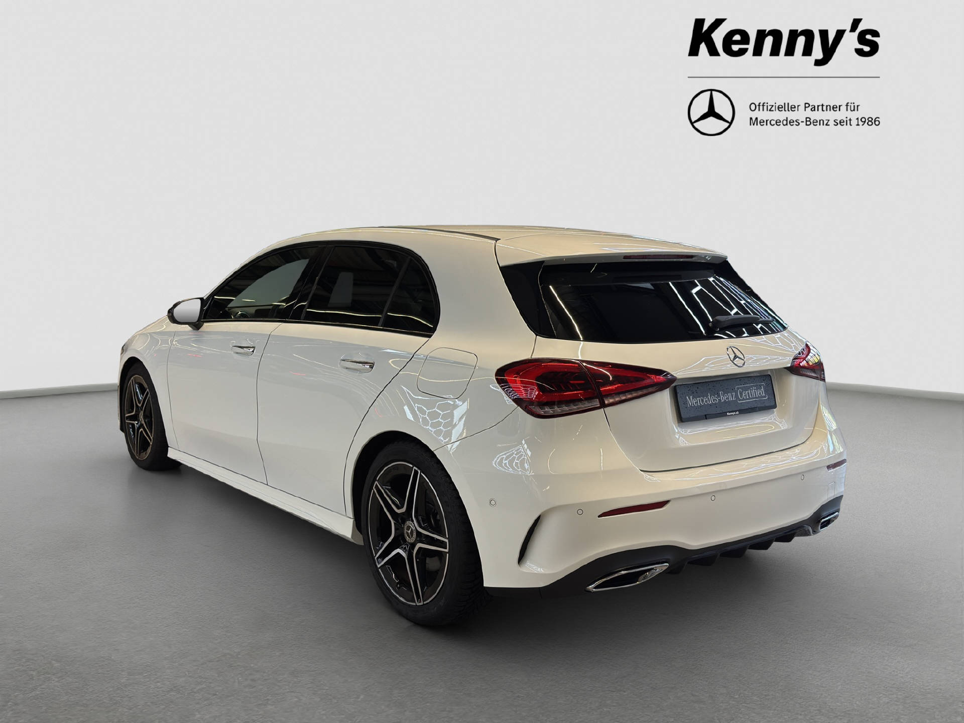 MERCEDES-BENZ A 200 AMG Line-image-3