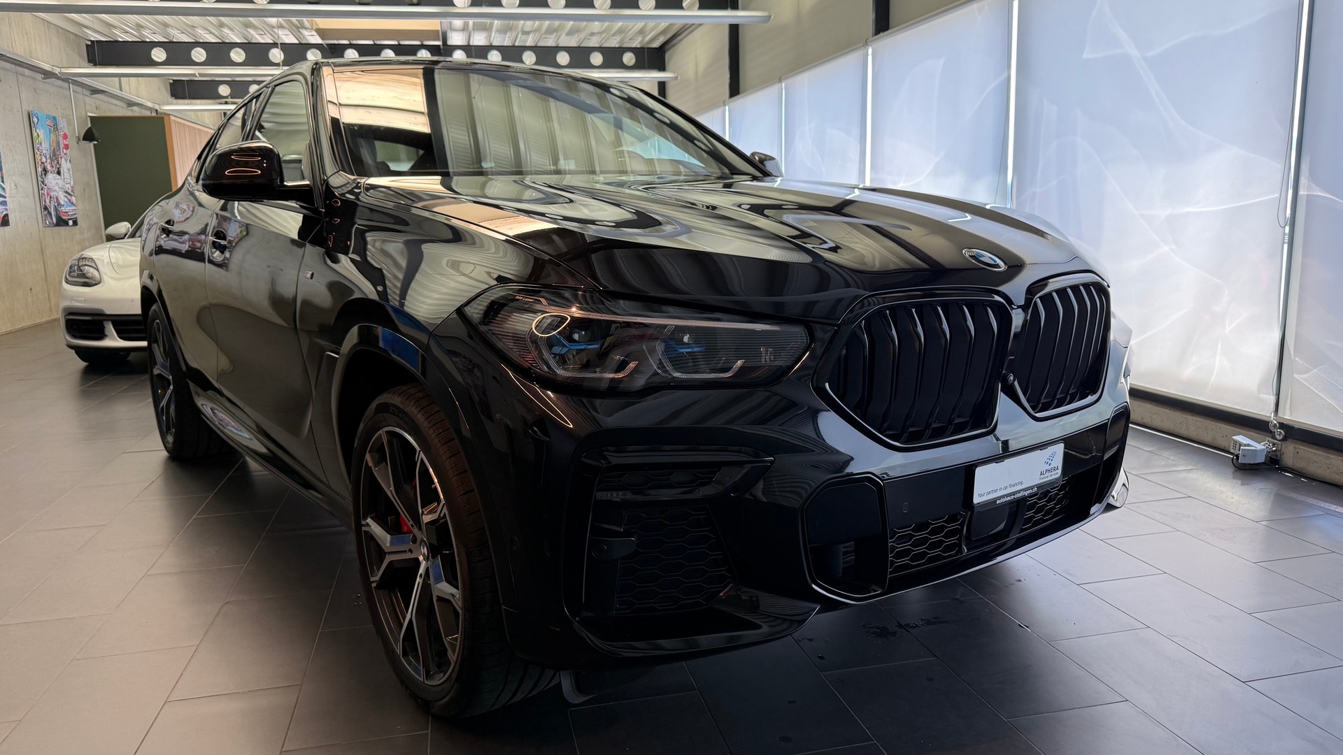 BMW X6 30d xDrive-showroom-element-1