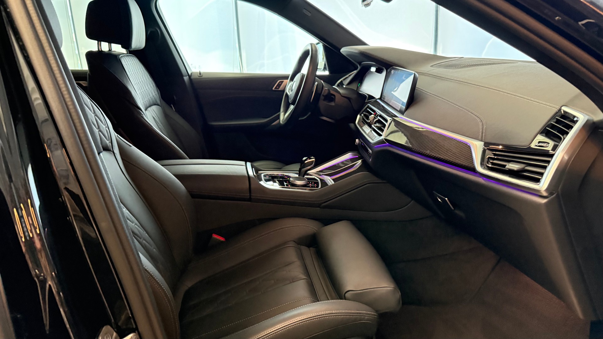 BMW X6 30d xDrive-image-21