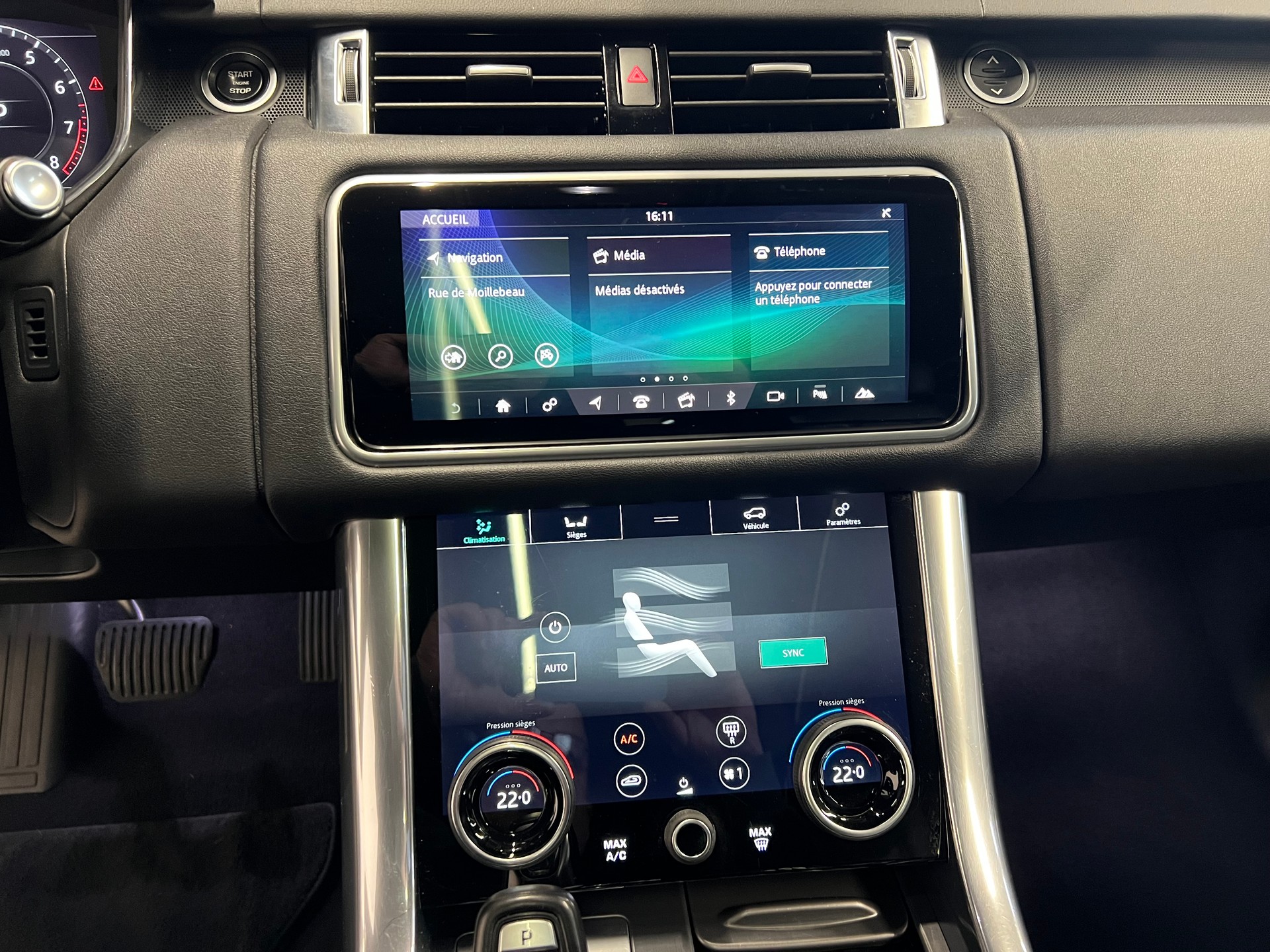LAND ROVER Range Rover Sport 2.0 Si4 SE-image-4