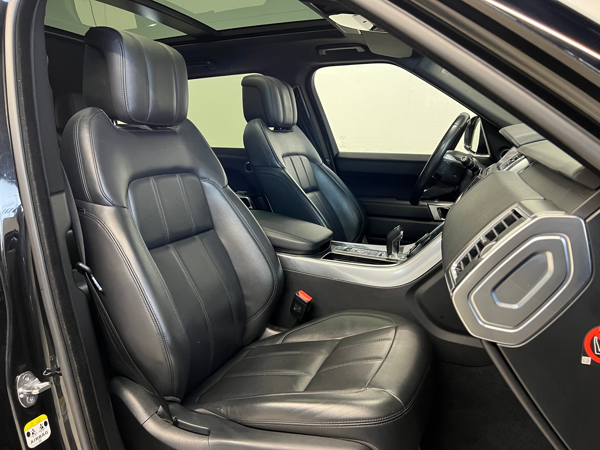 LAND ROVER Range Rover Sport 2.0 Si4 SE-image-5