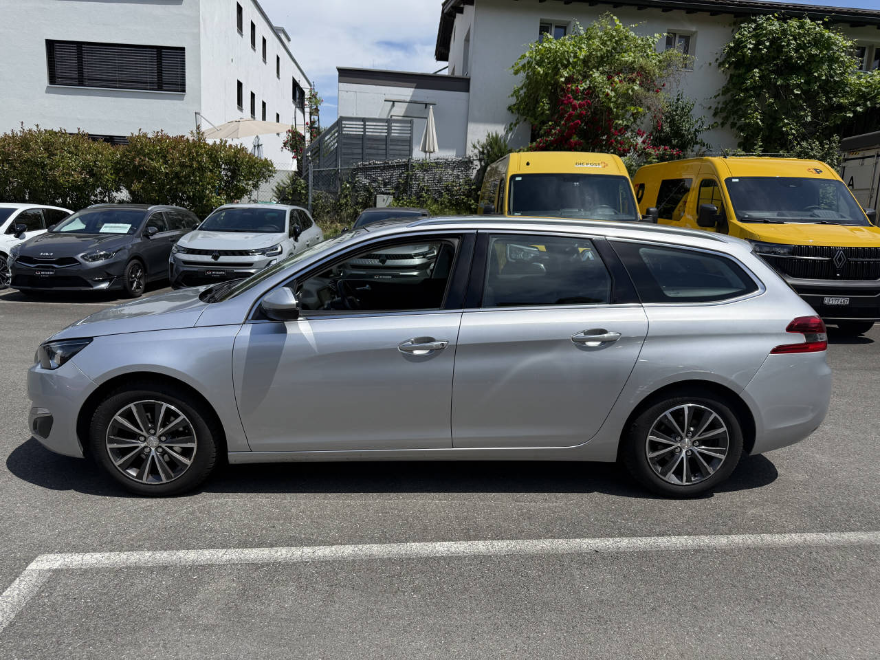 PEUGEOT 308 SW 1.2 PureTech 130 Allure S/S-showroom-element-1