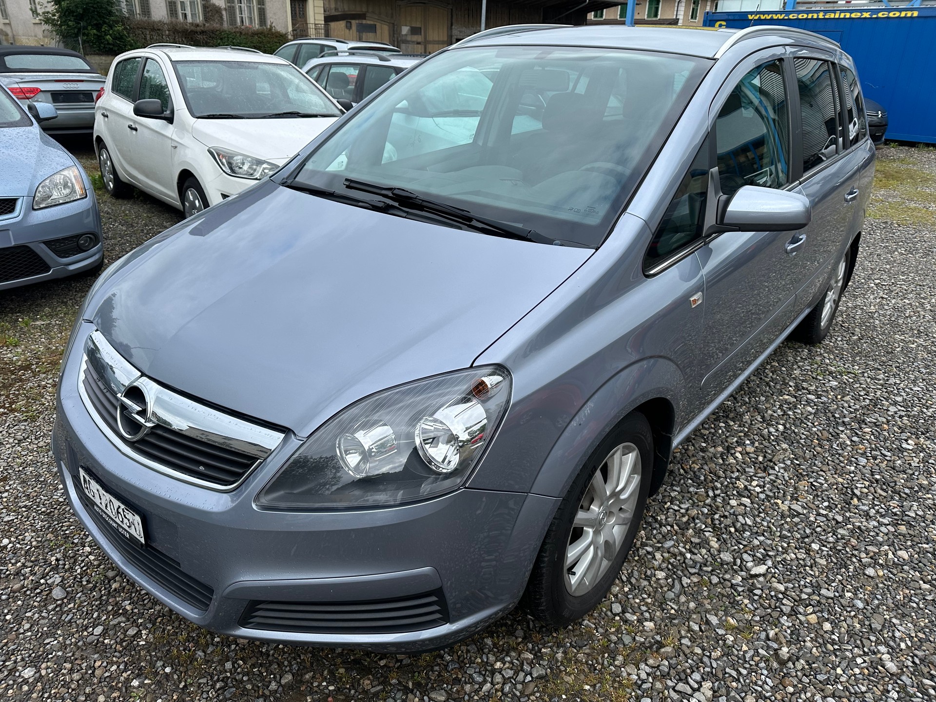 OPEL Zafira 1.9 CDTI Enjoy Automatic-image-1