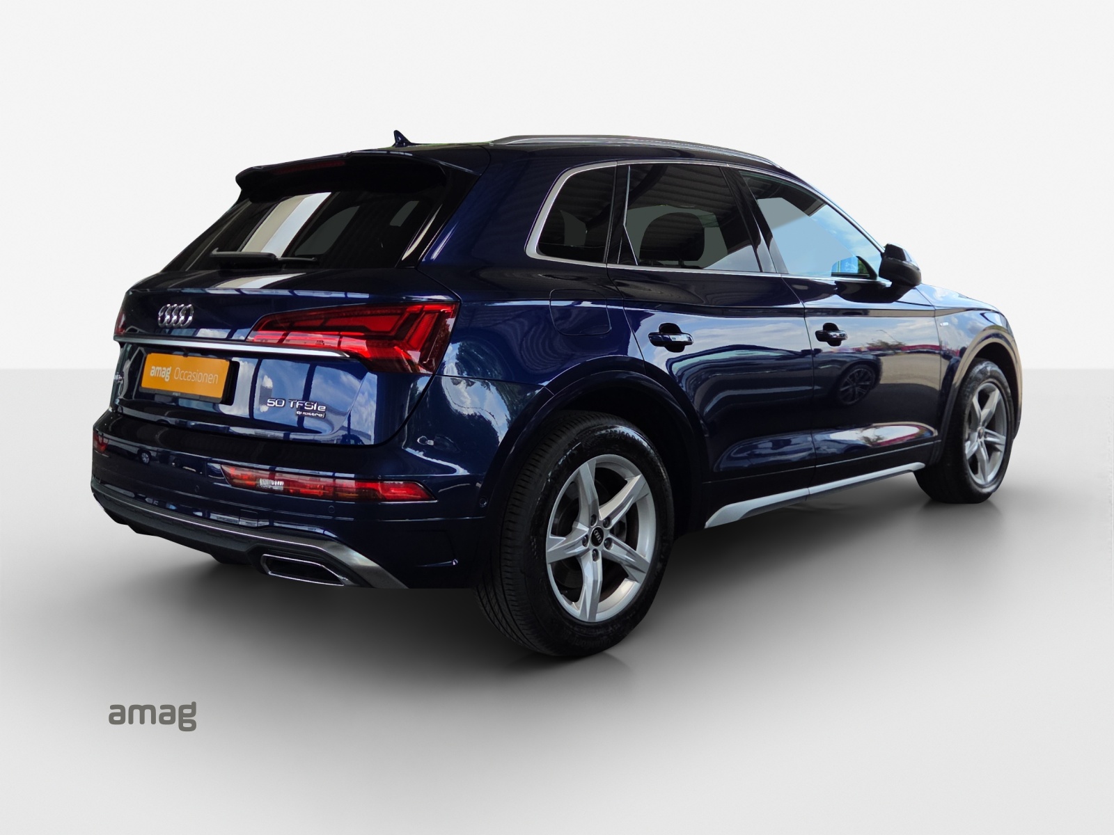 AUDI Q5 50 TFSI e PHEV S line quattro S-tronic-image-4