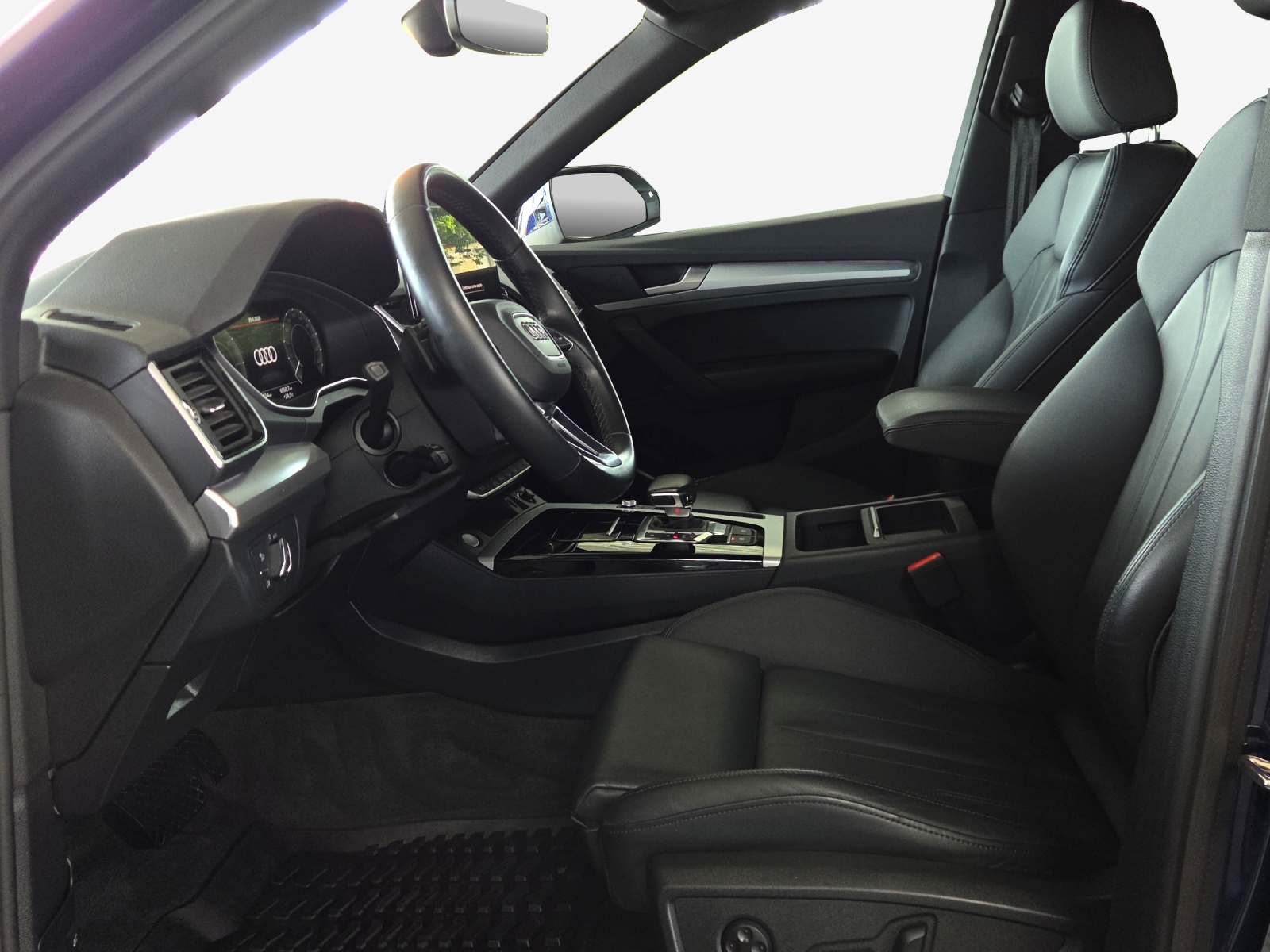 AUDI Q5 50 TFSI e PHEV S line quattro S-tronic-image-7
