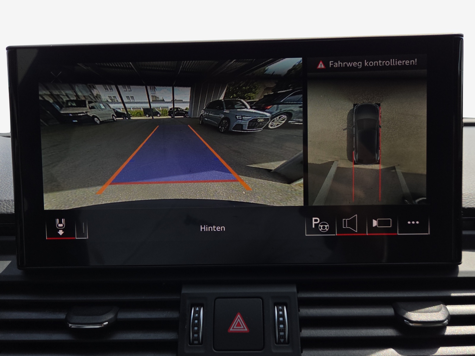AUDI Q5 50 TFSI e PHEV S line quattro S-tronic-image-15