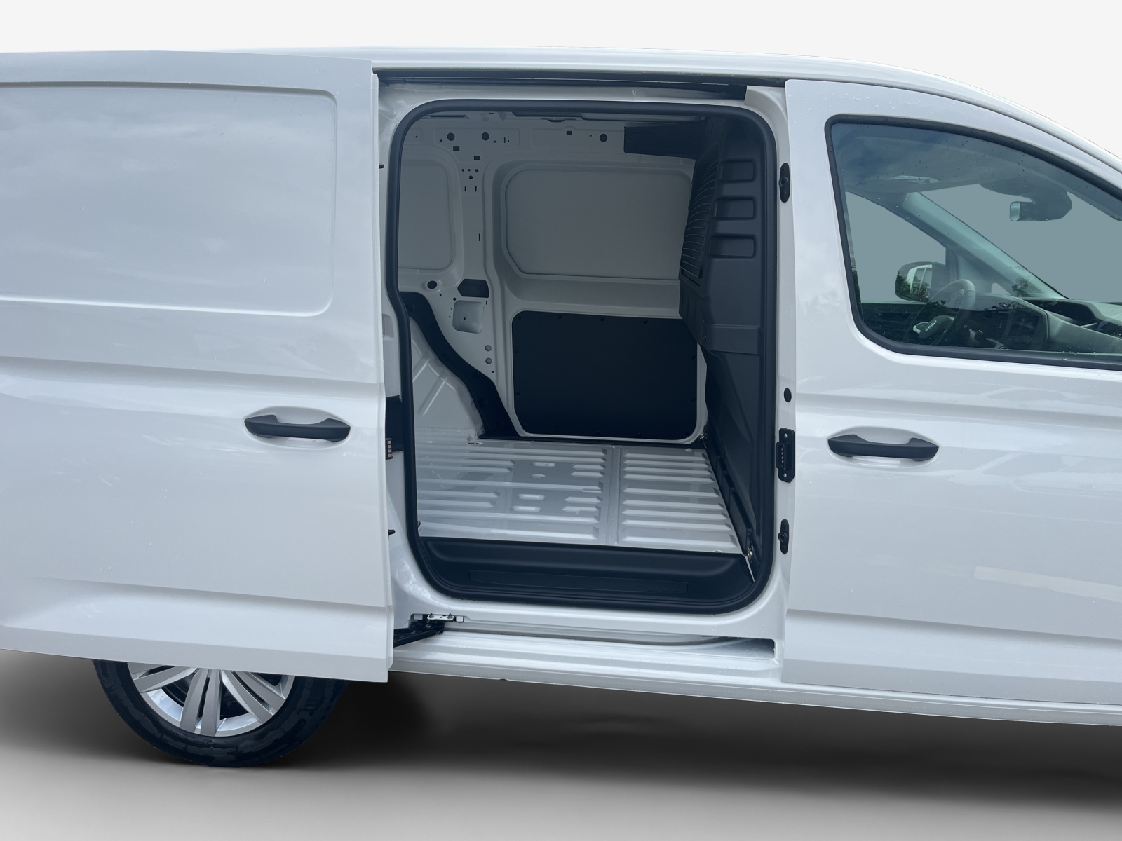 VW Caddy Cargo 2.0TDI Maxi DSG-image-11
