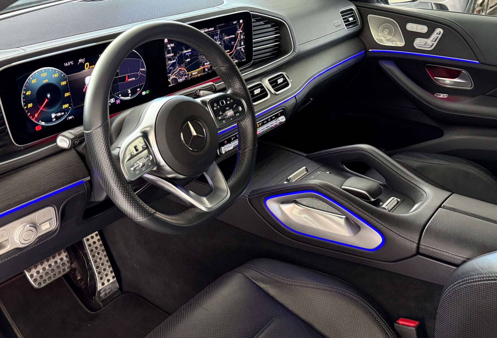 MERCEDES-BENZ GLE Coupé 400 d 4Matic AMG-LINE 9G-Tronic***ALL-BLACK***LUFTFEDERUNG***PANORAMADACH***22 ZollAlu***AMBIENTE-PLUS***-image-12