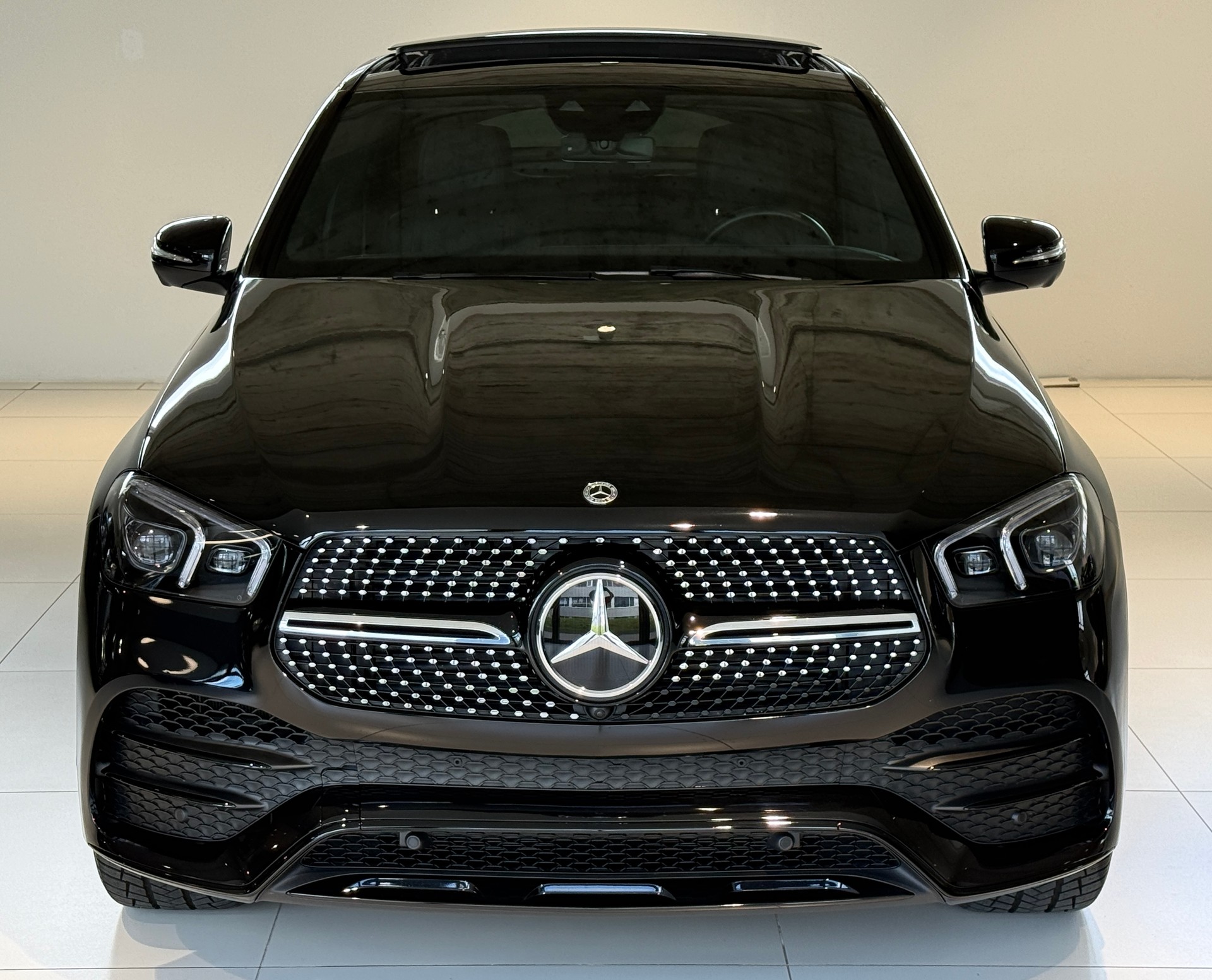 MERCEDES-BENZ GLE Coupé 400 d 4Matic AMG-LINE 9G-Tronic***ALL-BLACK***LUFTFEDERUNG***PANORAMADACH***22 ZollAlu***AMBIENTE-PLUS***-image-2