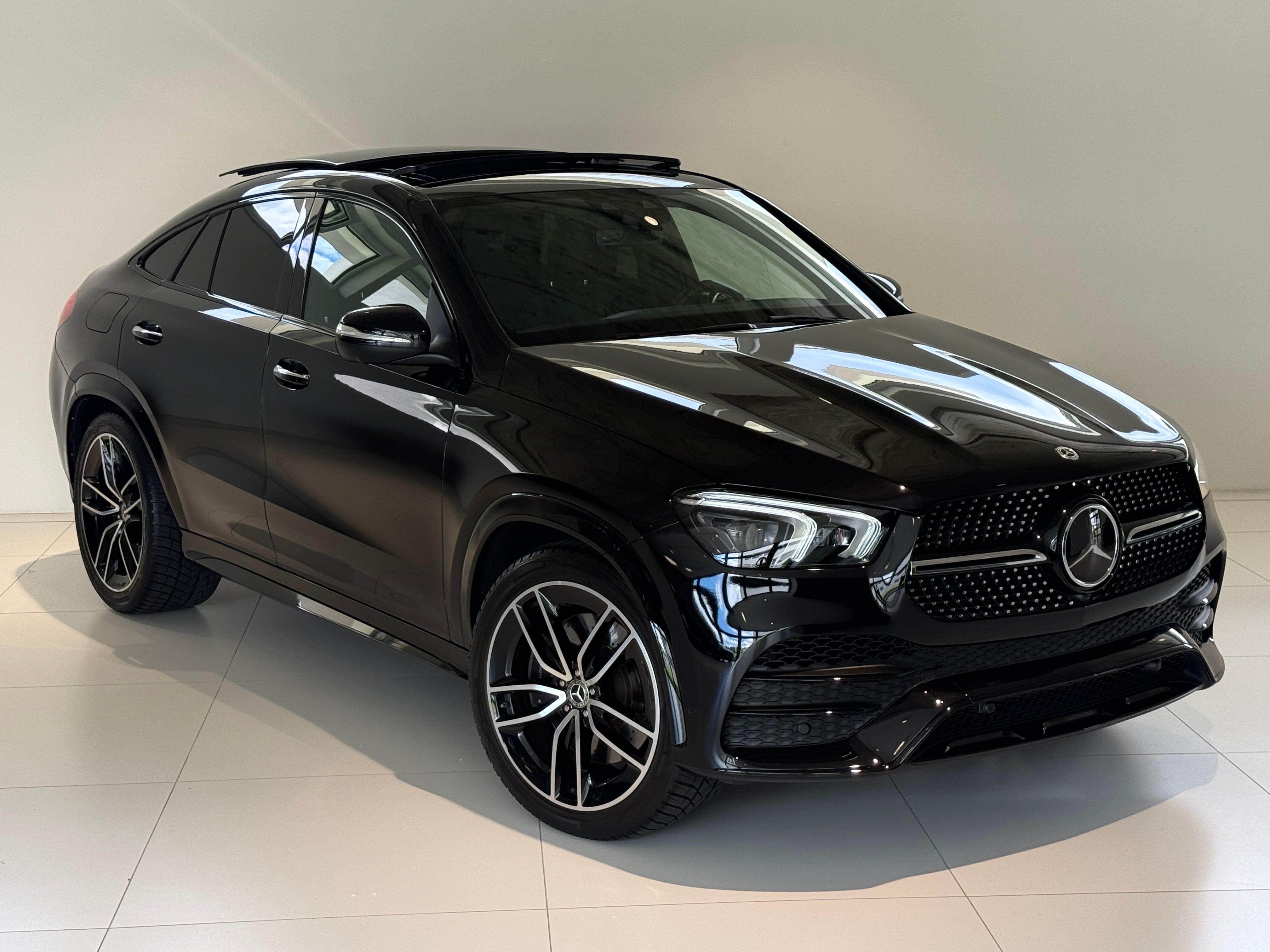 MERCEDES-BENZ GLE 400 d AMG Line 4matic — slika 5
