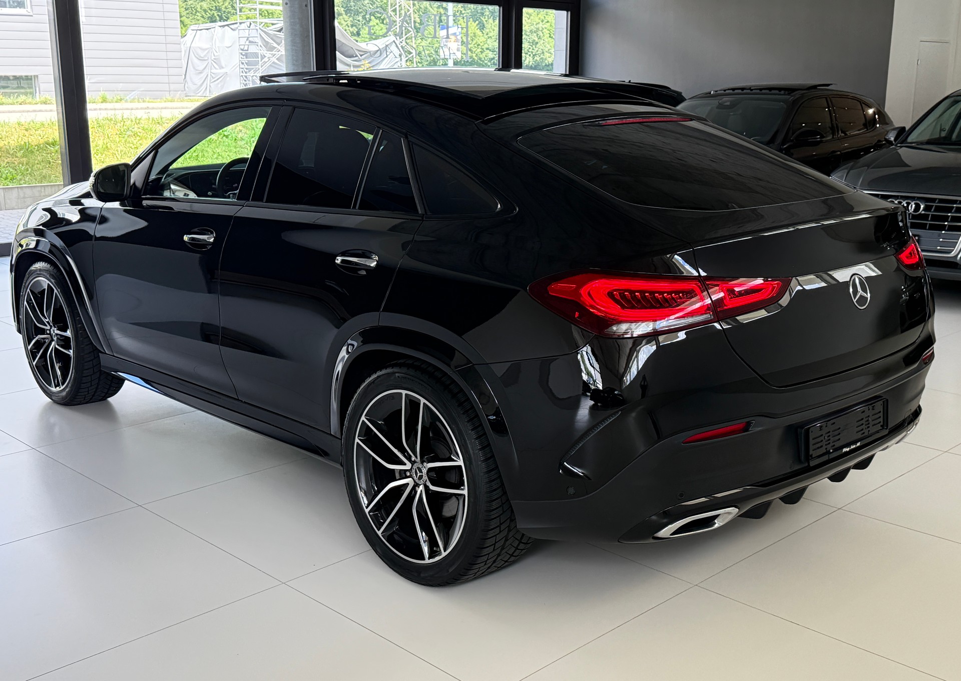 MERCEDES-BENZ GLE Coupé 400 d 4Matic AMG-LINE 9G-Tronic***ALL-BLACK***LUFTFEDERUNG***PANORAMADACH***22 ZollAlu***AMBIENTE-PLUS***-image-38