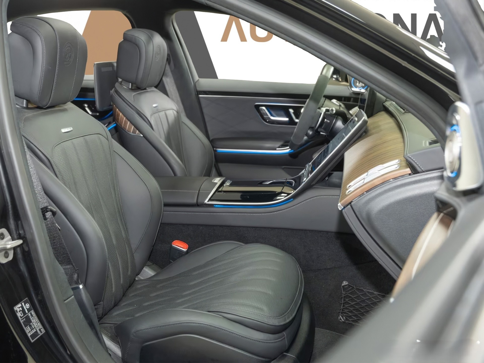MERCEDES-BENZ S 63 V8 AMG E Performance 4matic+ lang-image-23