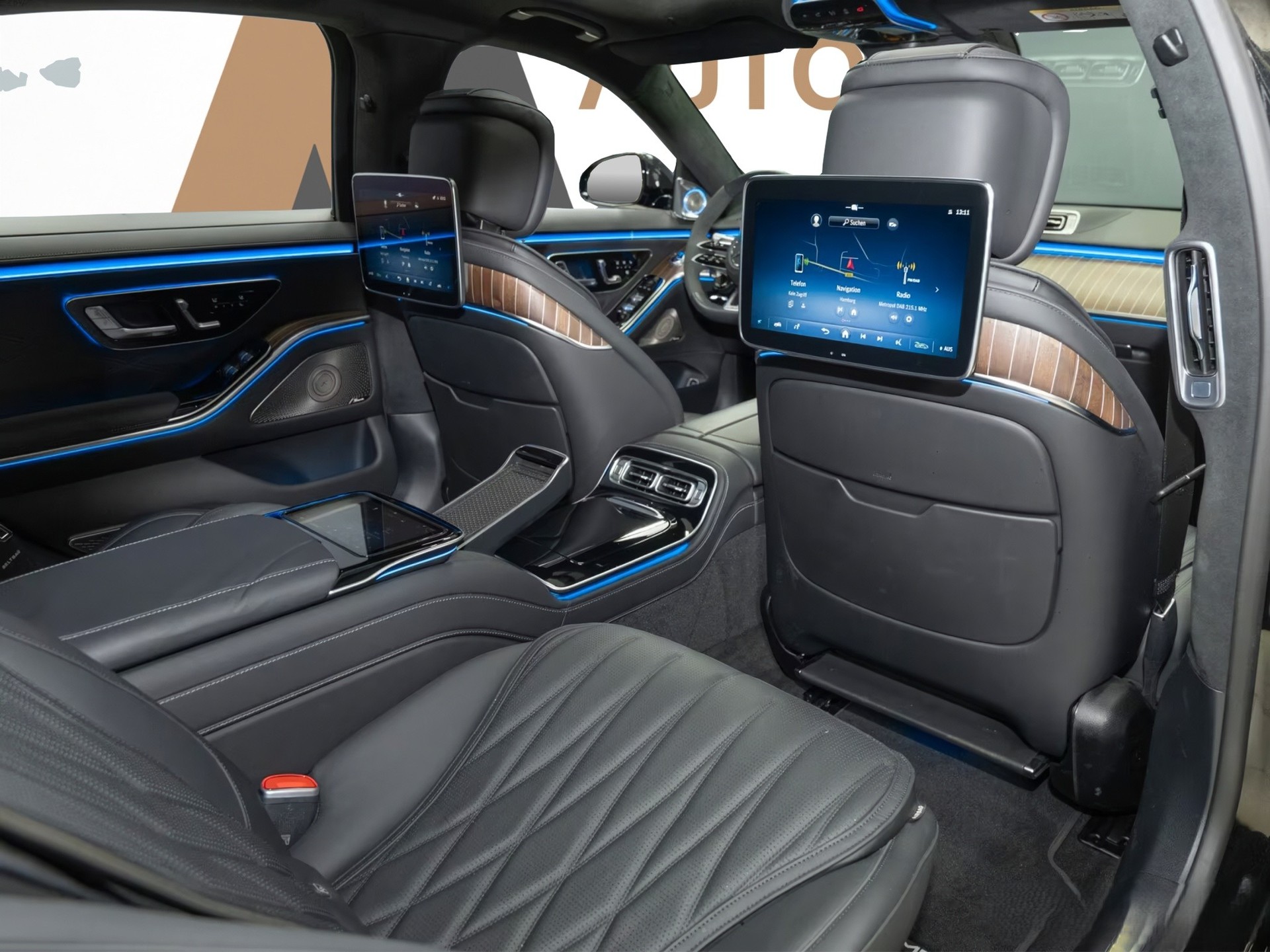 MERCEDES-BENZ S 63 V8 AMG E Performance 4matic+ lang-image-11