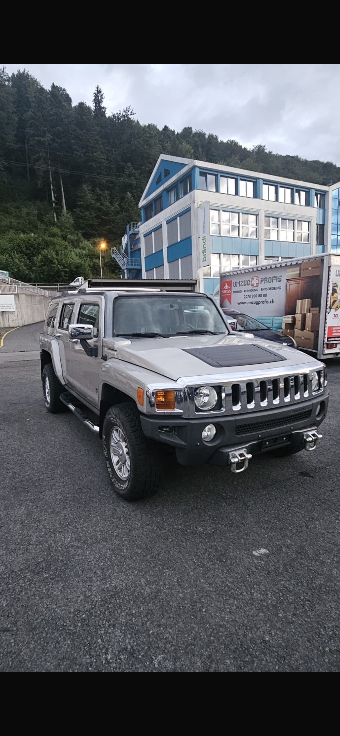 HUMMER H3 3.5 Luxury-image-0