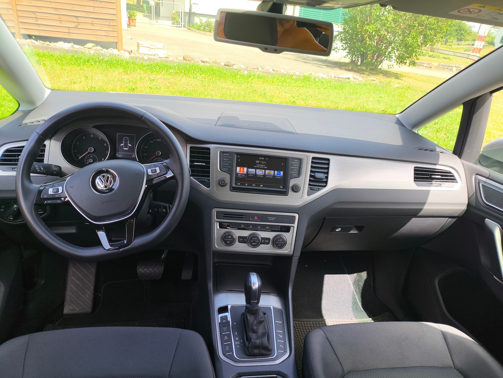 VW Golf Sportsvan 1.4 TSI Lounge DSG-image-12