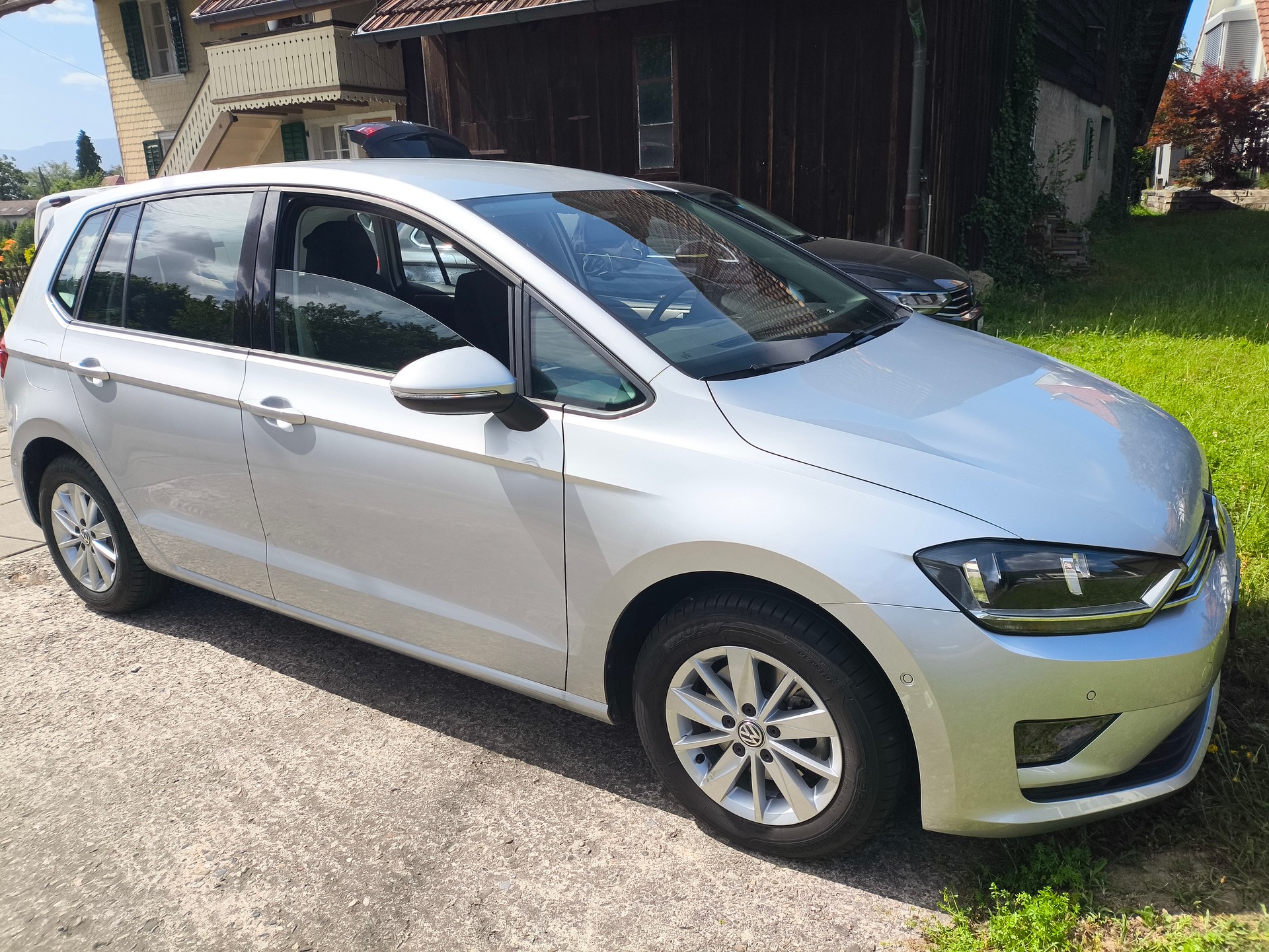 VW Golf Sportsvan 1.4 TSI Lounge DSG-image-1