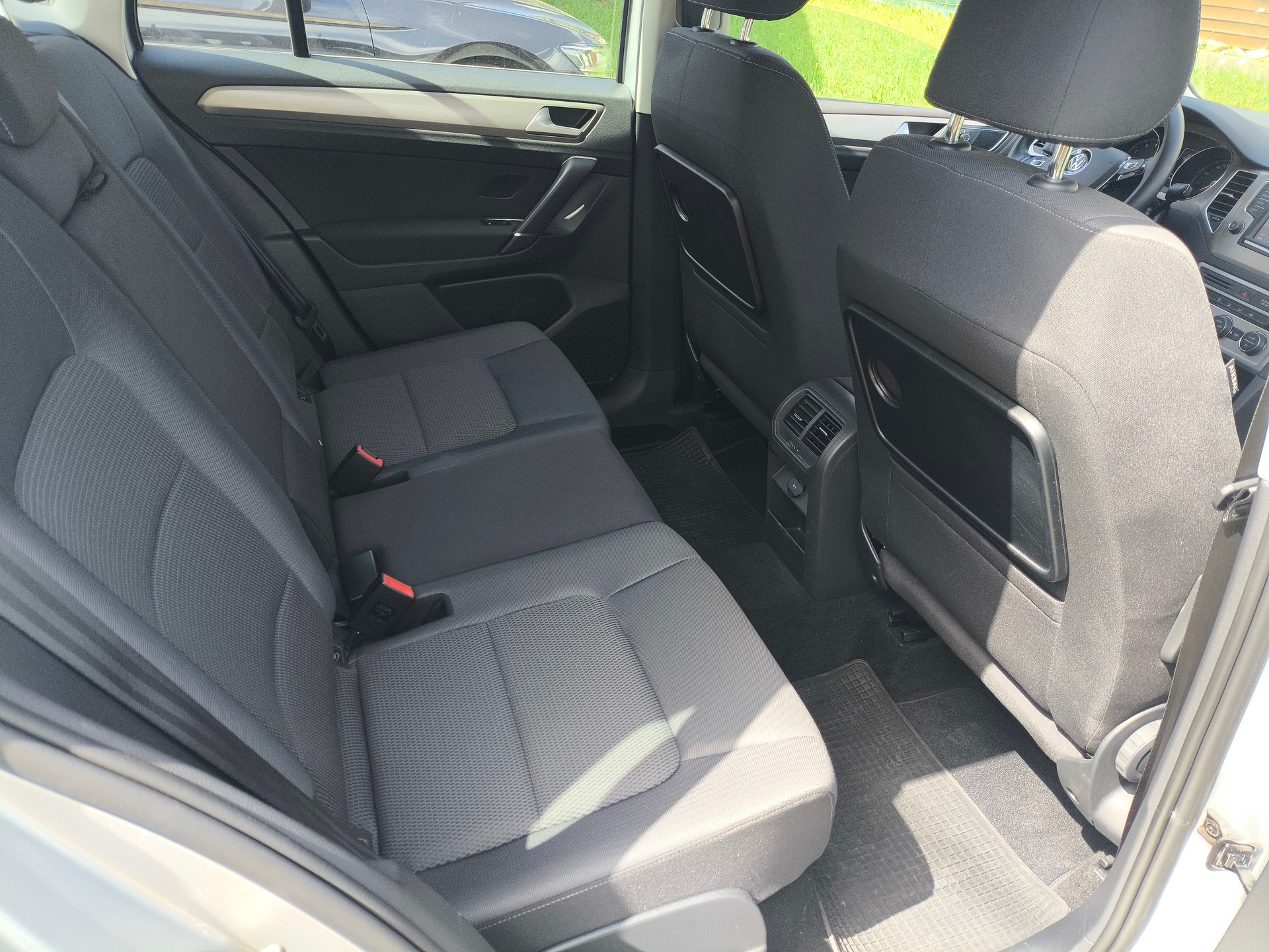 VW Golf Sportsvan 1.4 TSI Lounge DSG-image-14