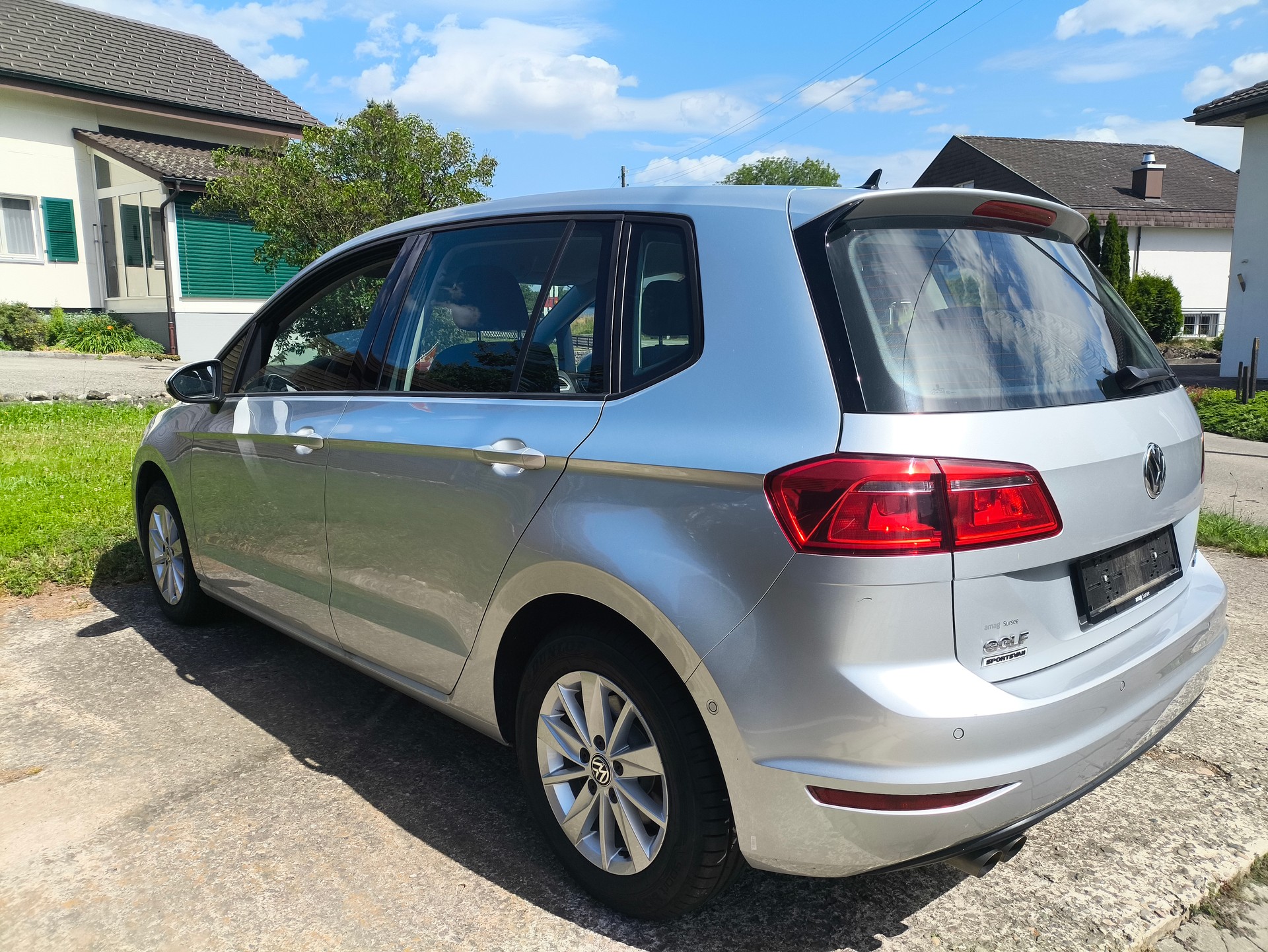VW Golf Sportsvan 1.4 TSI Lounge DSG-image-4