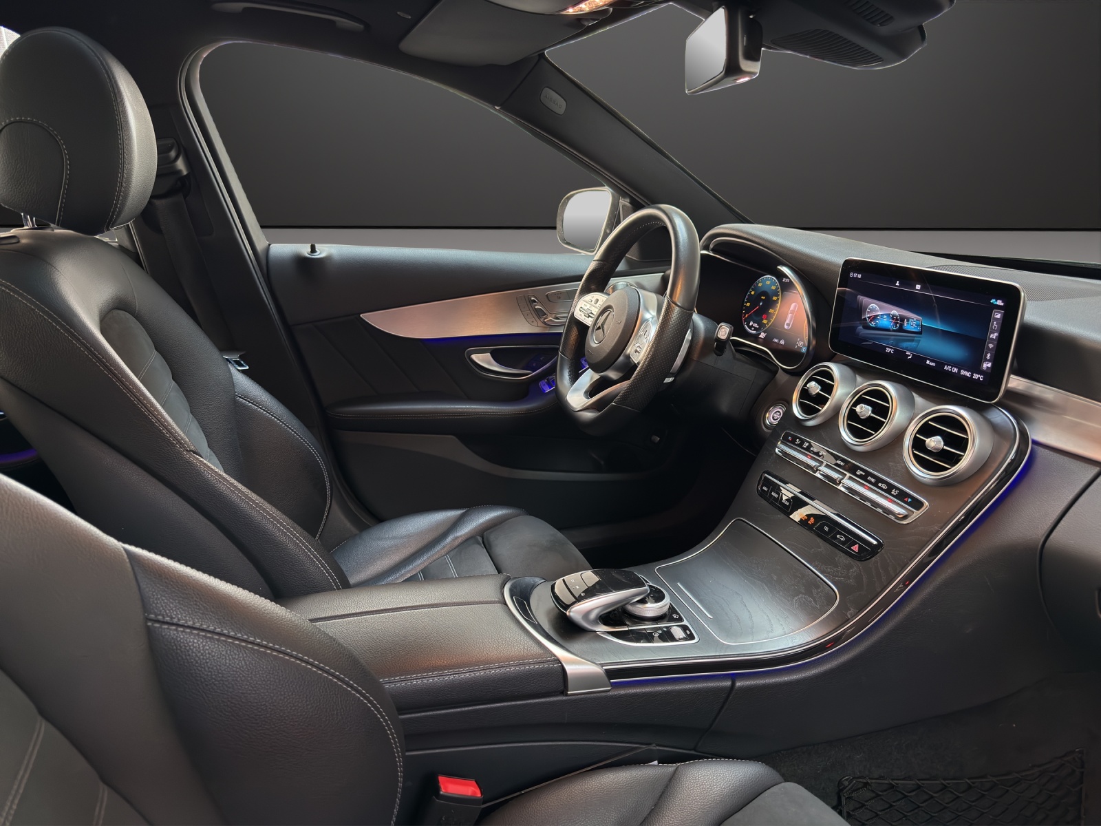 MERCEDES-BENZ C 220 d Swiss Star AMG Line 4Matic 9G-Tronic-image-13