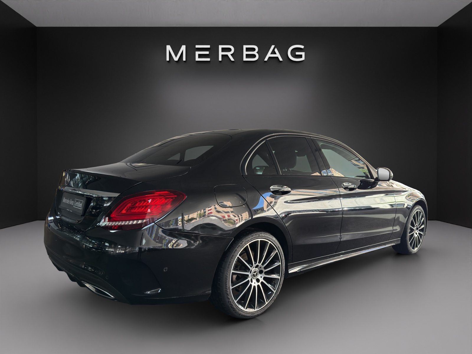 MERCEDES-BENZ C 220 d Swiss Star AMG Line 4Matic 9G-Tronic-image-7