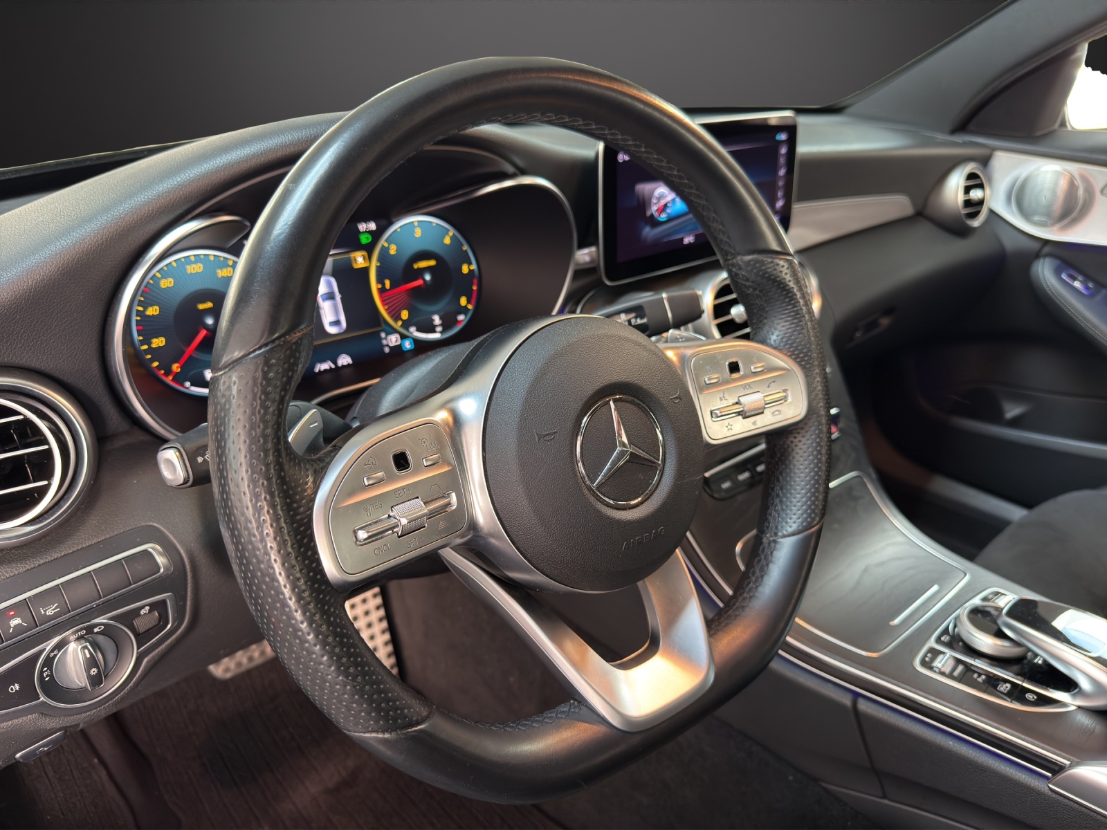 MERCEDES-BENZ C 220 d Swiss Star AMG Line 4Matic 9G-Tronic-image-12