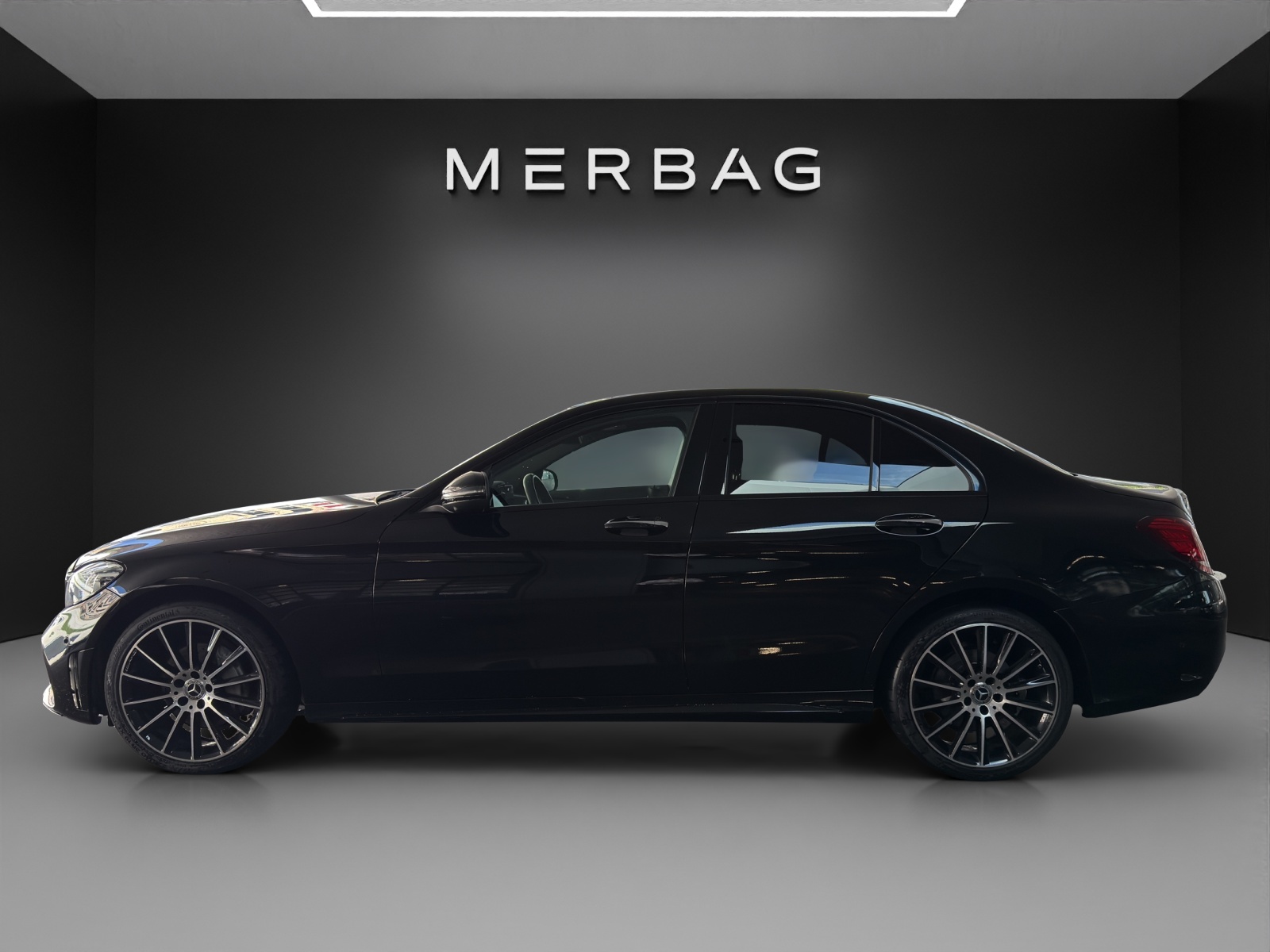 MERCEDES-BENZ C 220 d Swiss Star AMG Line 4Matic 9G-Tronic-image-4