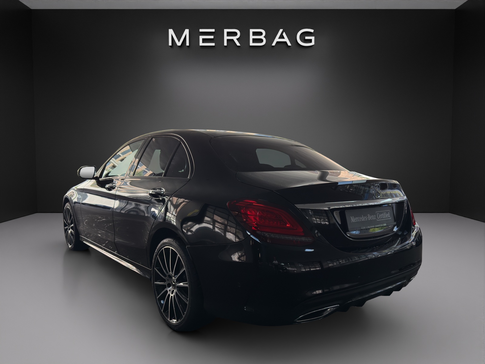 MERCEDES-BENZ C 220 d Swiss Star AMG Line 4Matic 9G-Tronic-image-5