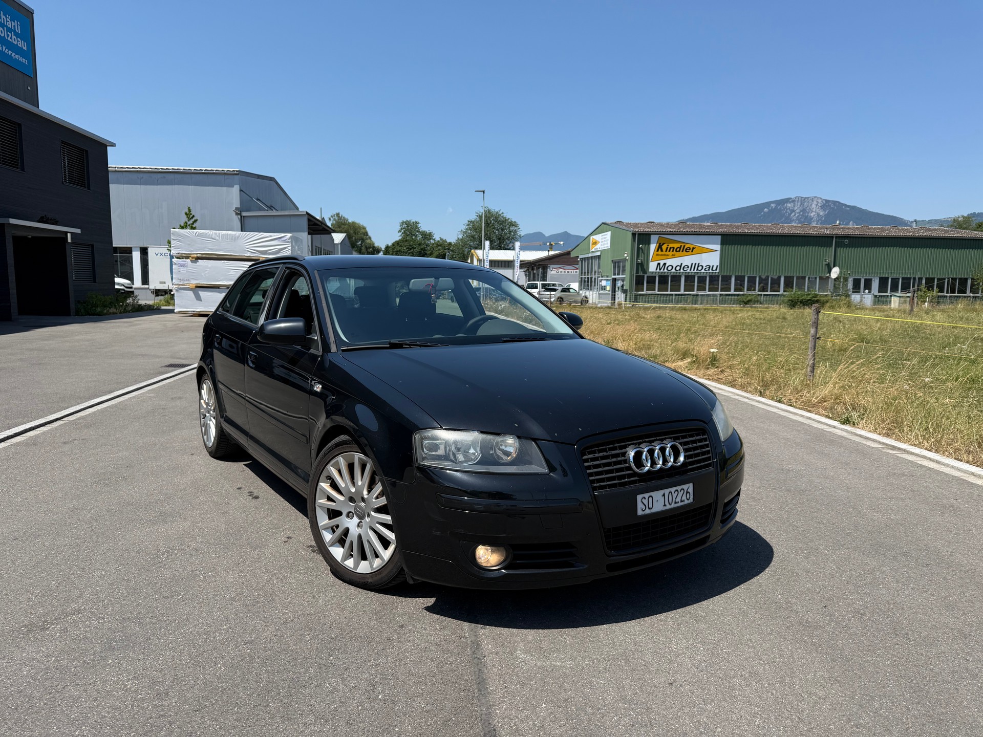 AUDI A3 Sportback 1.8 Turbo FSI Ambiente-image-1