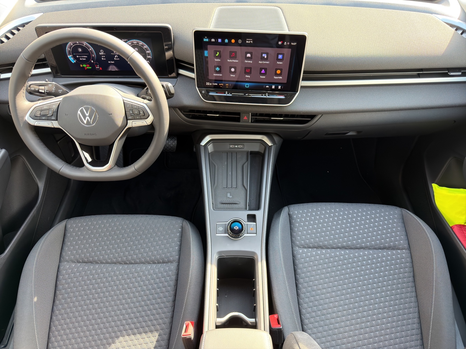 VW T-Roc 1.5 eTSI mHEV Trend DSG-image-8
